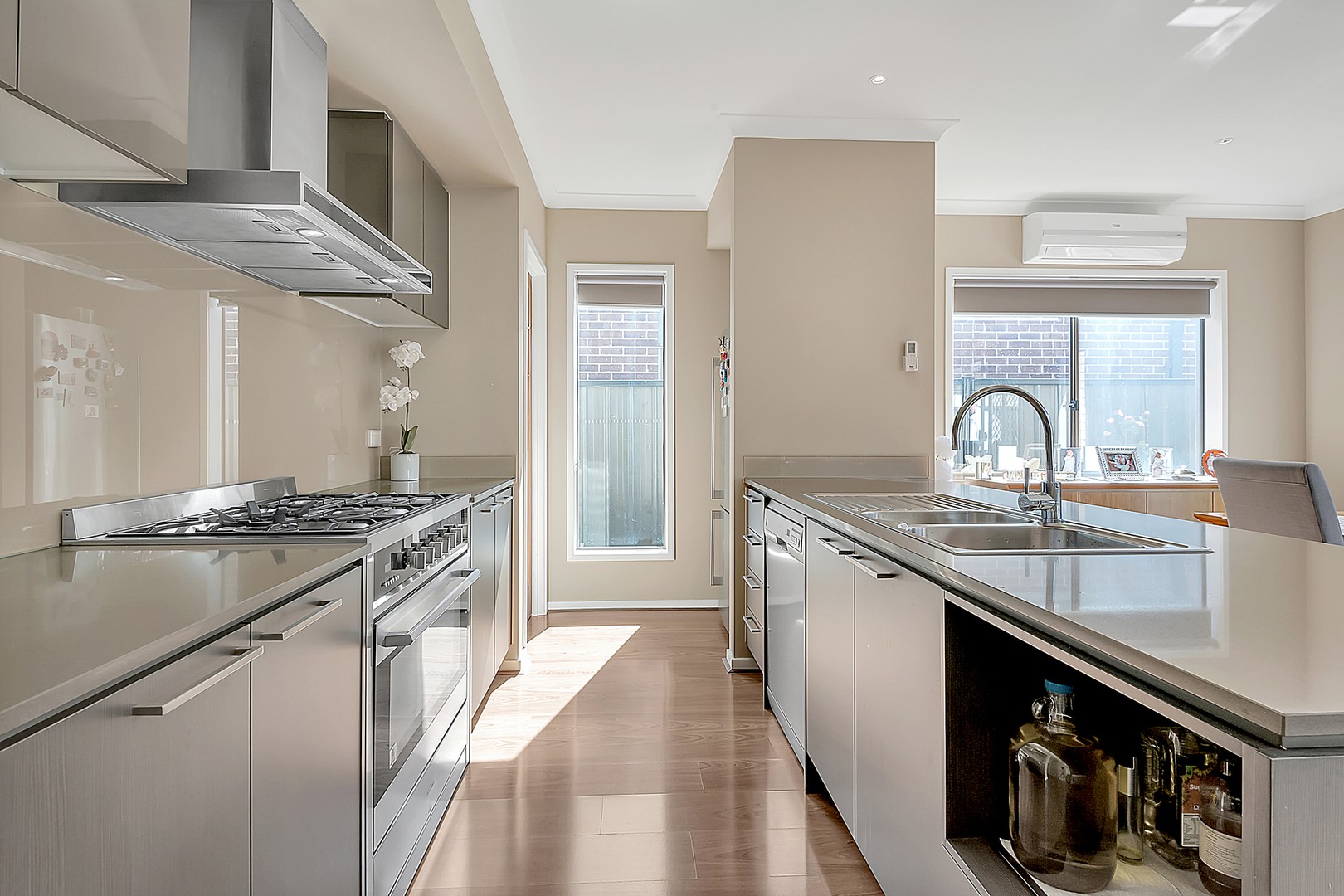 16 Black Wattle RoadCraigieburn, VIC 3064, Craigieburn - Thumbnail 3