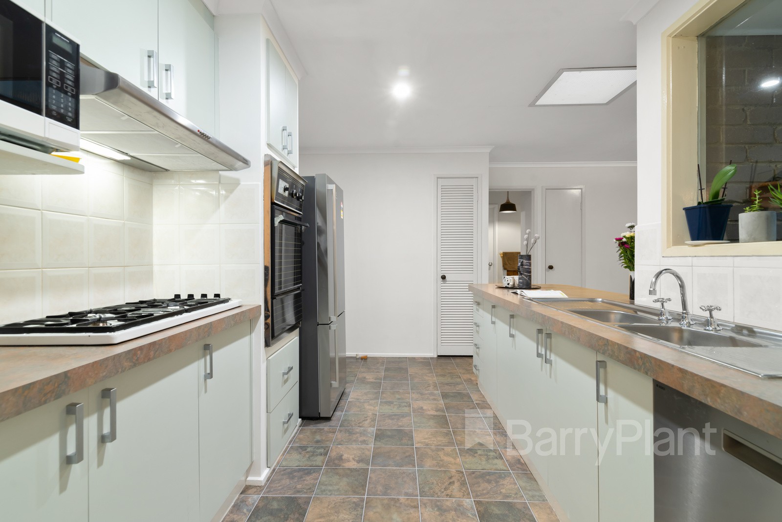 11 Carol StreetScoresby, VIC 3179, Scoresby - Thumbnail 4