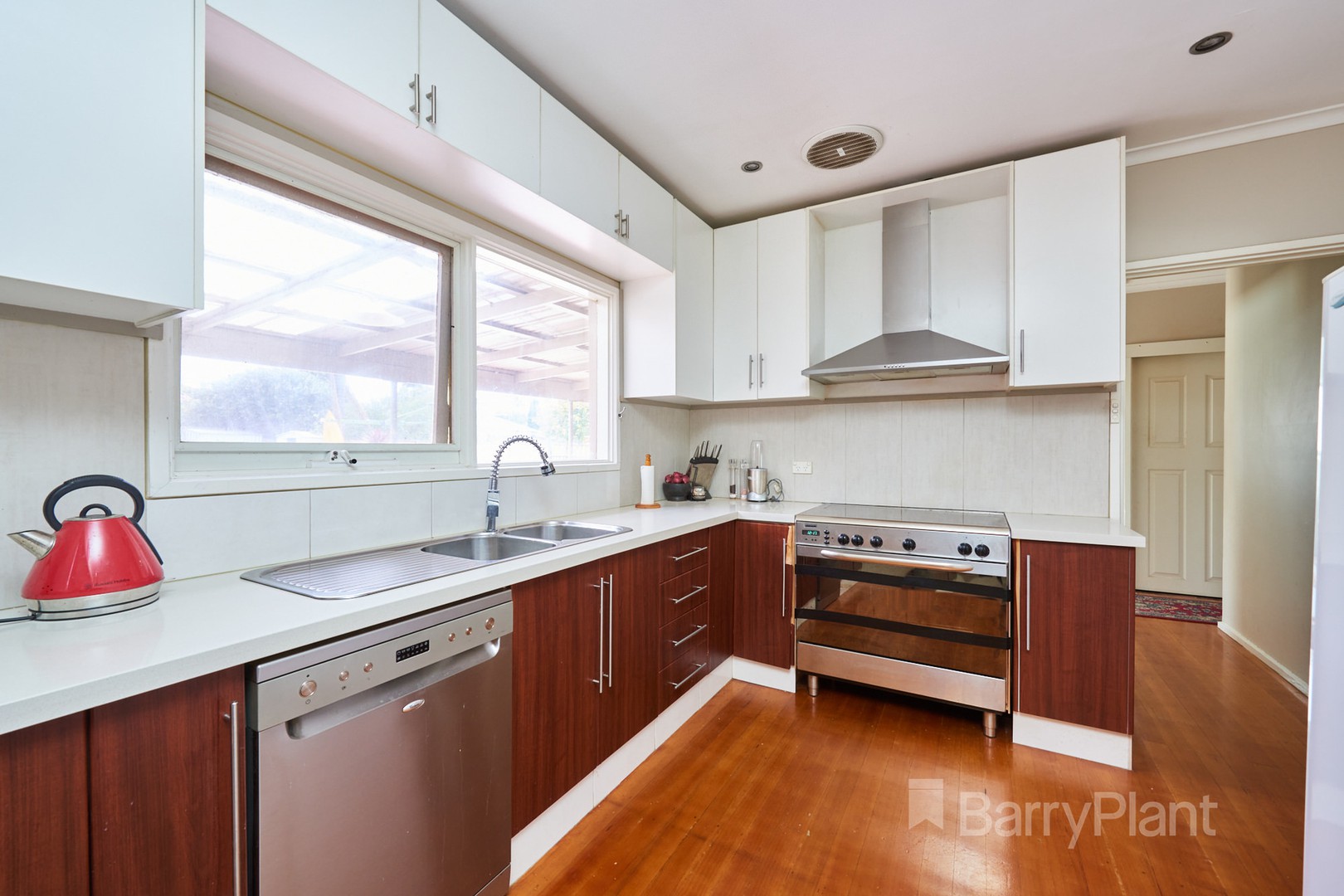10 Sunline AvenueNoble Park North, VIC 3174, Noble Park North - Thumbnail 2