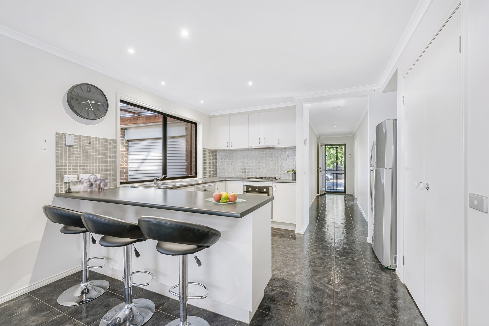 10 Holcolme StreetCaroline Springs, VIC 3023, Caroline Springs - Thumbnail 2