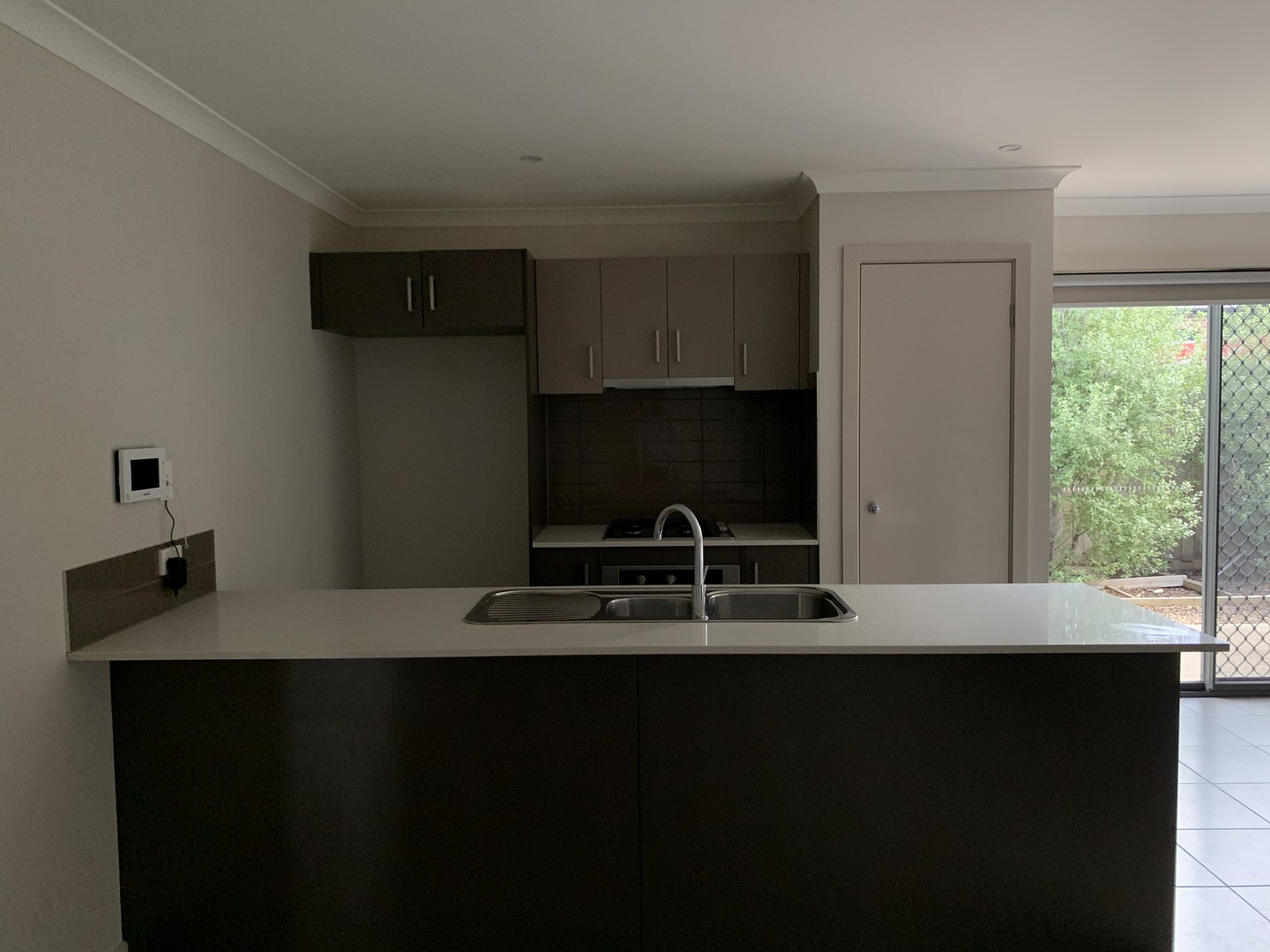 3 Monique Way, Tarneit, VIC 3029 - Thumbnail 2 - 03/03/2021