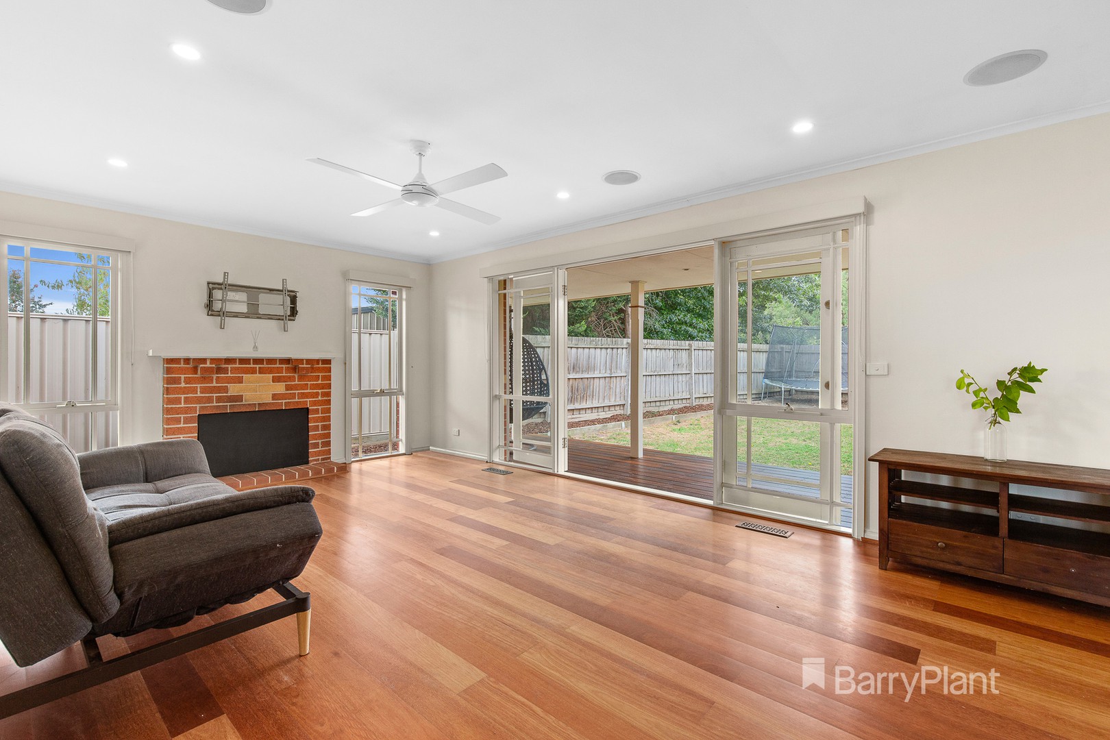 6 Geraldine CloseKilsyth South, VIC 3137, Kilsyth South - Thumbnail 5