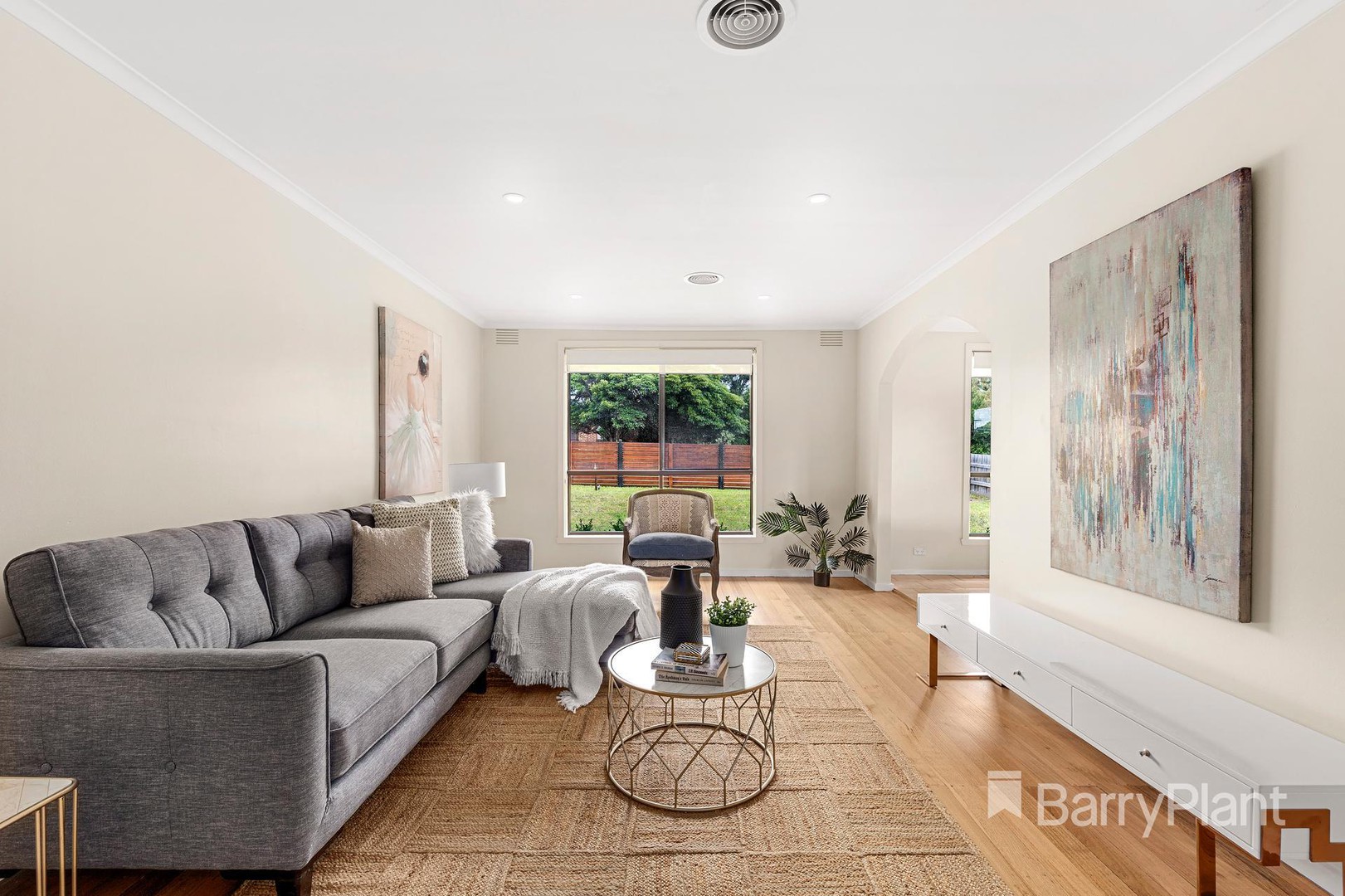 17 Strickland AvenueMill Park, VIC 3082, Mill Park - Thumbnail 2