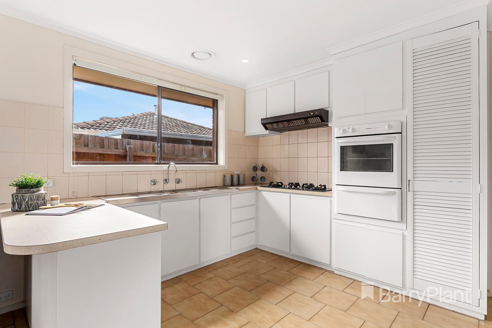 17 Strickland AvenueMill Park, VIC 3082, Mill Park - Thumbnail 3