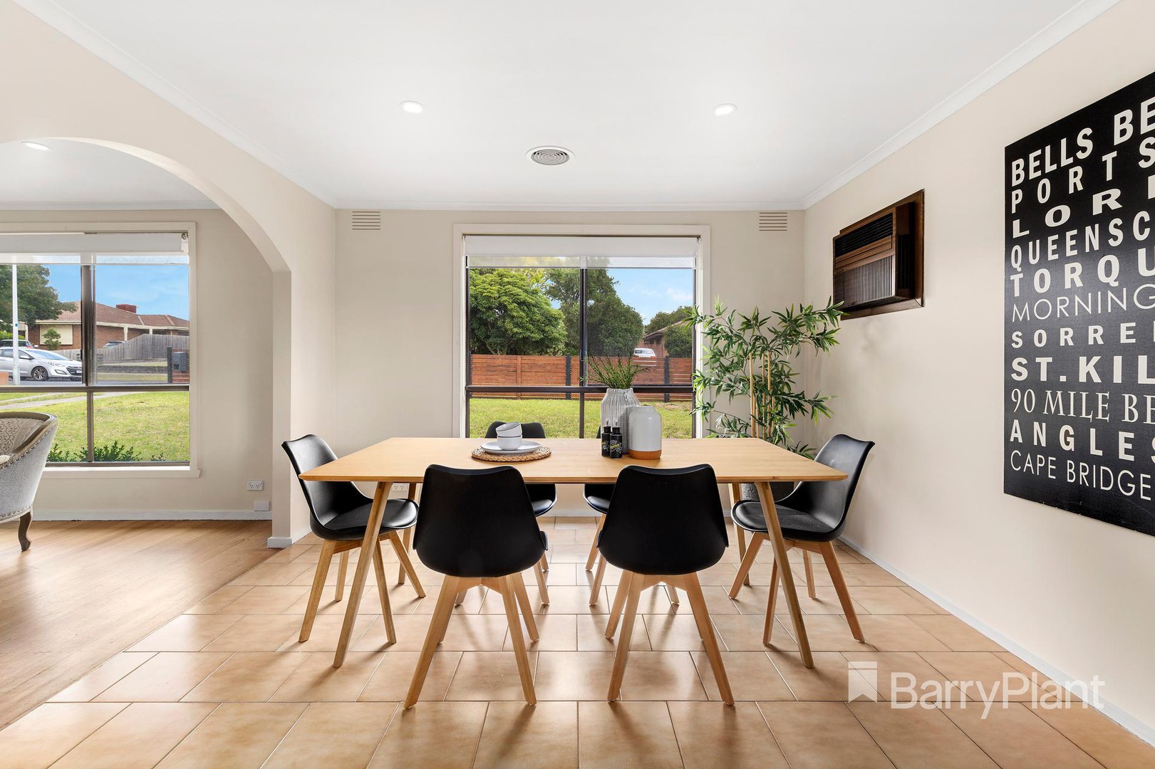 17 Strickland AvenueMill Park, VIC 3082, Mill Park - Thumbnail 4