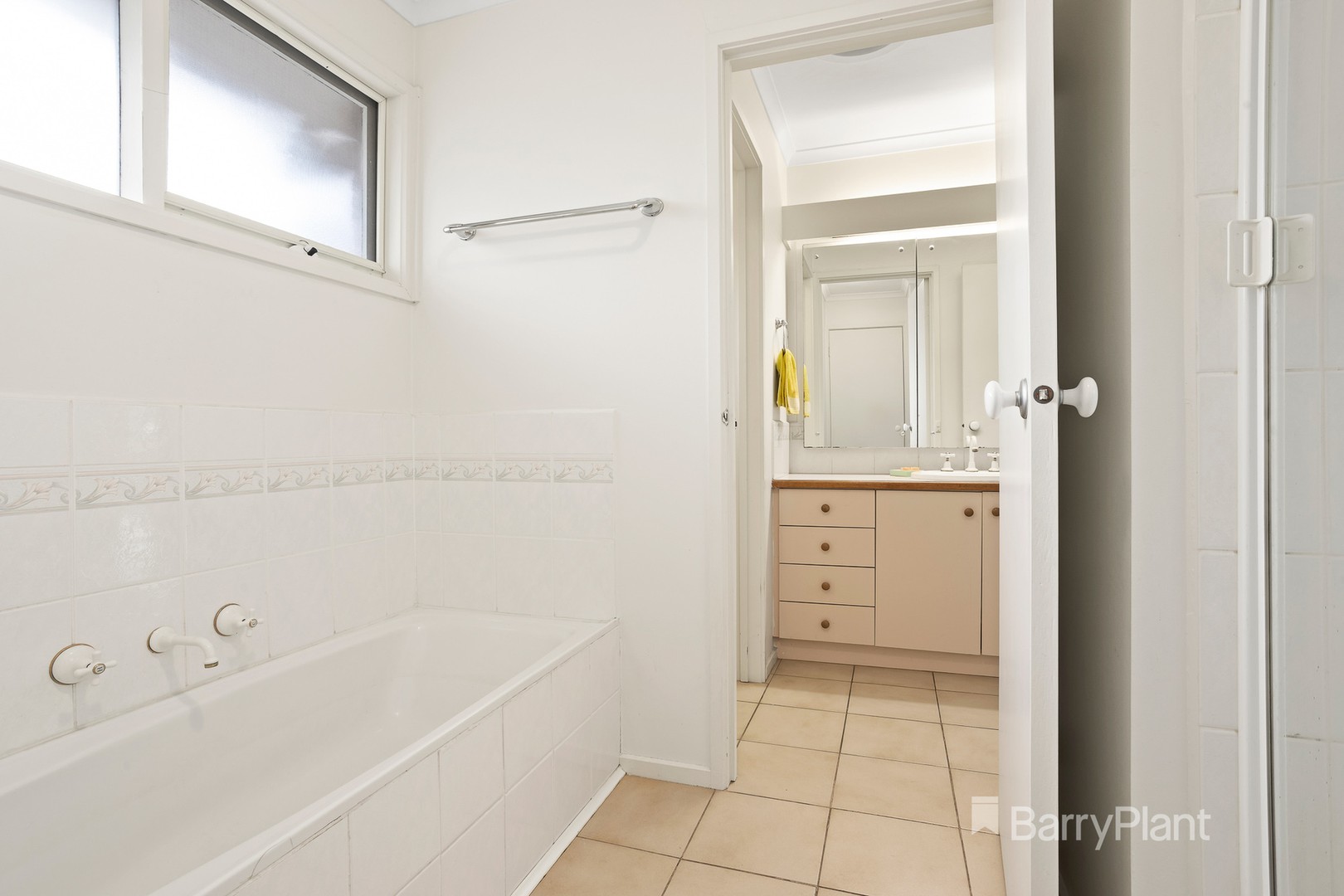 4 Ferntree CourtFerntree Gully, VIC 3156, Ferntree Gully - Thumbnail 7