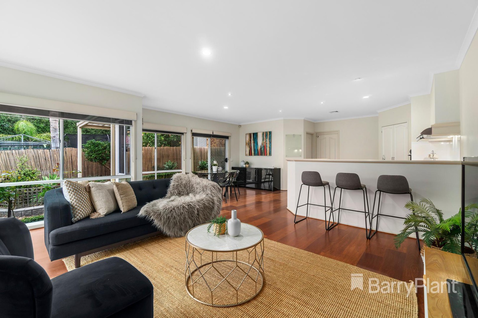 4 Hilliana WatersMill Park, VIC 3082, Mill Park - Thumbnail 4