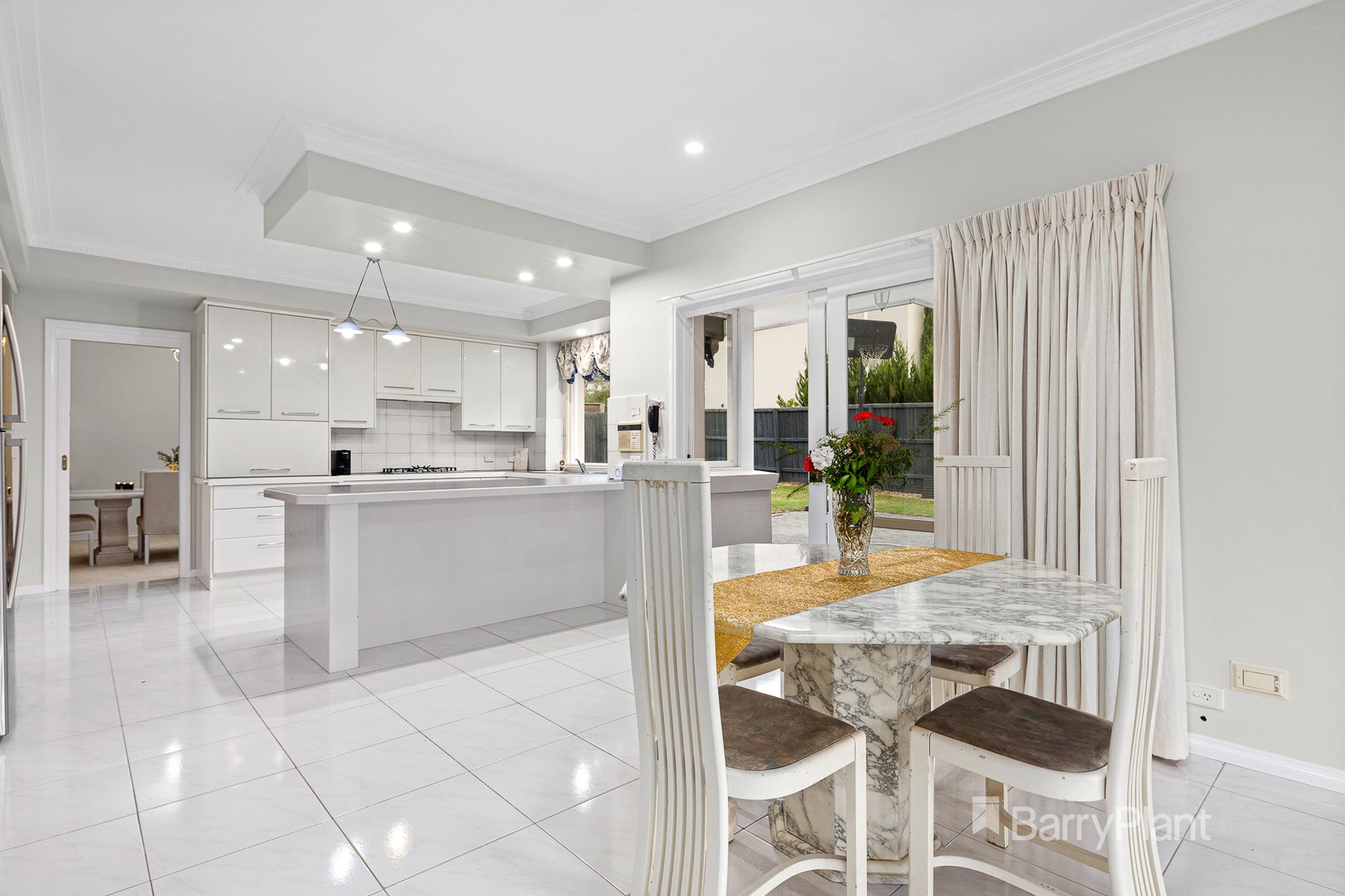 9 Carlton Court, Templestowe, VIC 3106, Templestowe - Thumbnail 2
