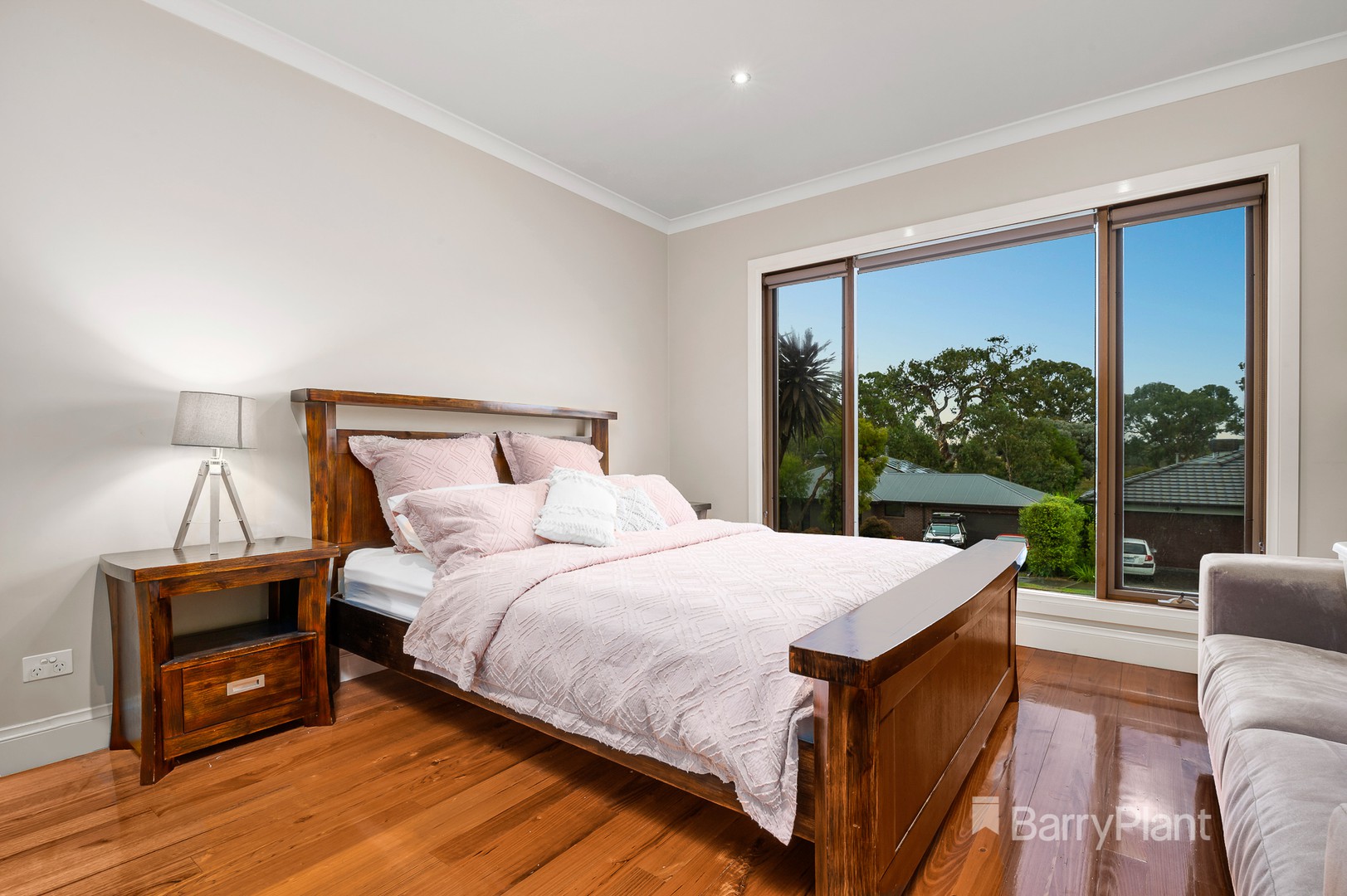 4 Bear Crescent, Doreen, VIC 3754 - Thumbnail 2 - 24/03/2021