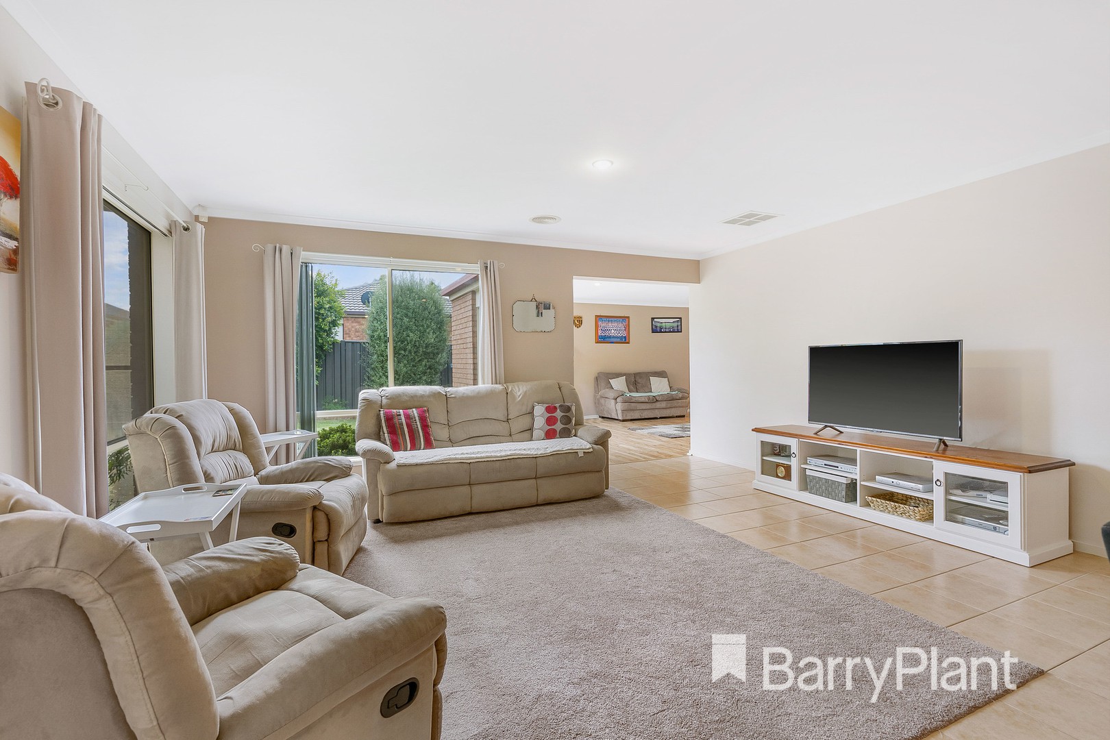 16 Melliodora CourtManor Lakes, VIC 3024, Manor Lakes - Thumbnail 6