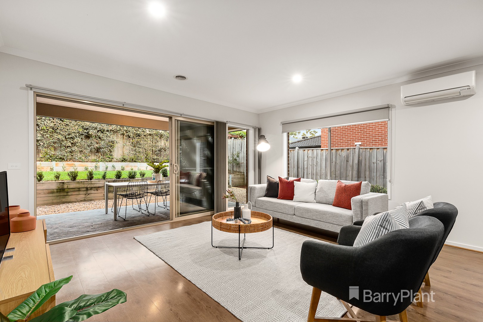 74 Evans DriveCroydon, VIC 3136, Croydon - Thumbnail 3