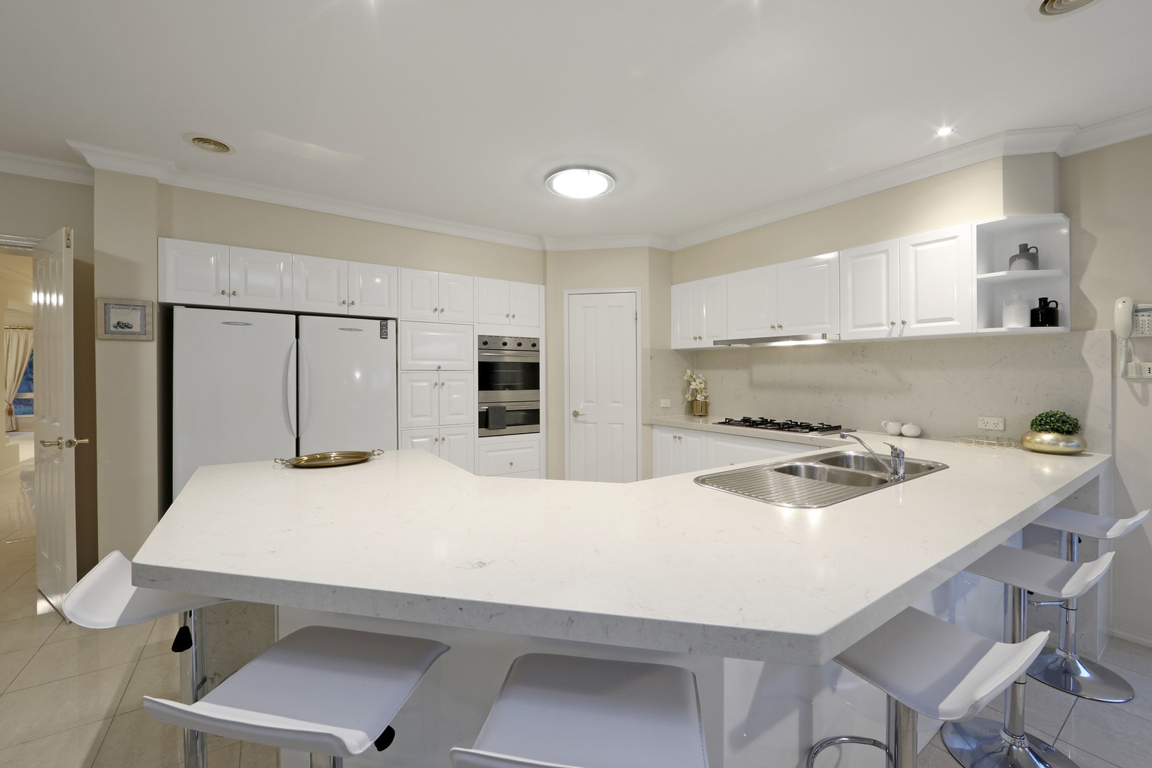 19 Forrest Hill GroveLysterfield South, VIC 3156, Lysterfield South - Thumbnail 4