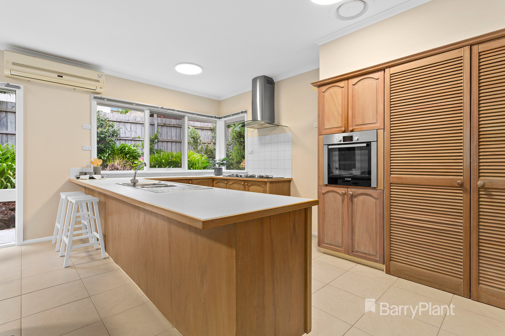 1 Edith Court, Doncaster, VIC 3108, Doncaster - Thumbnail 4