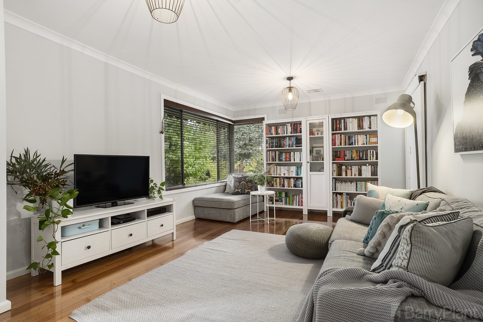 1/5 Byways Drive, Ringwood East, VIC 3135 - Thumbnail 2 - 09/03/2021