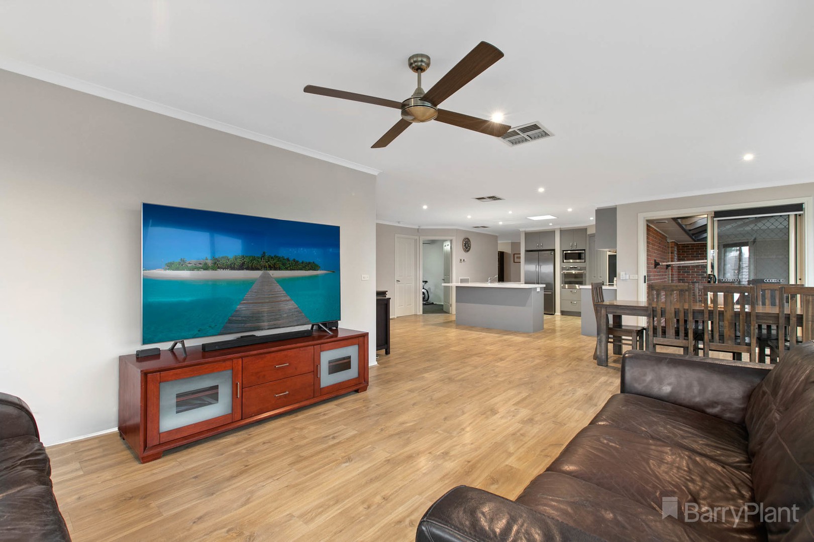 8 Lasiandra CircuitNarre Warren, VIC 3805, Narre Warren - Thumbnail 7