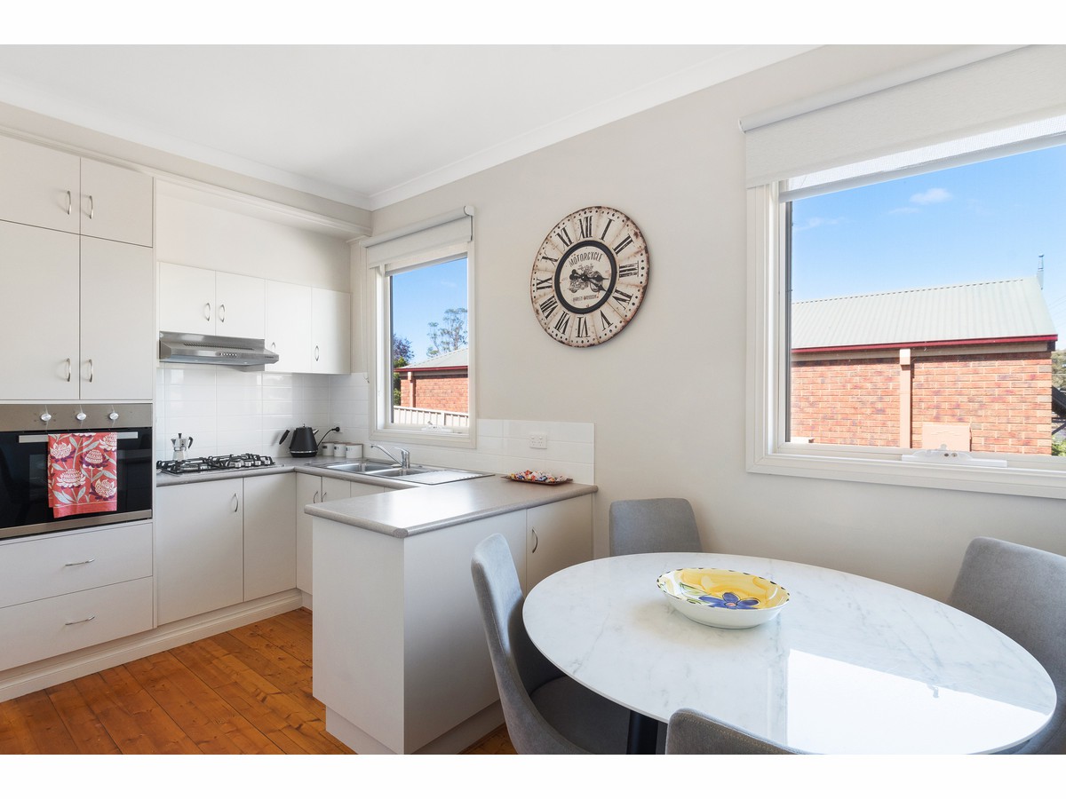 6 Symonds, Golden Square, VIC 3555 - Thumbnail 1 - 09/03/2021