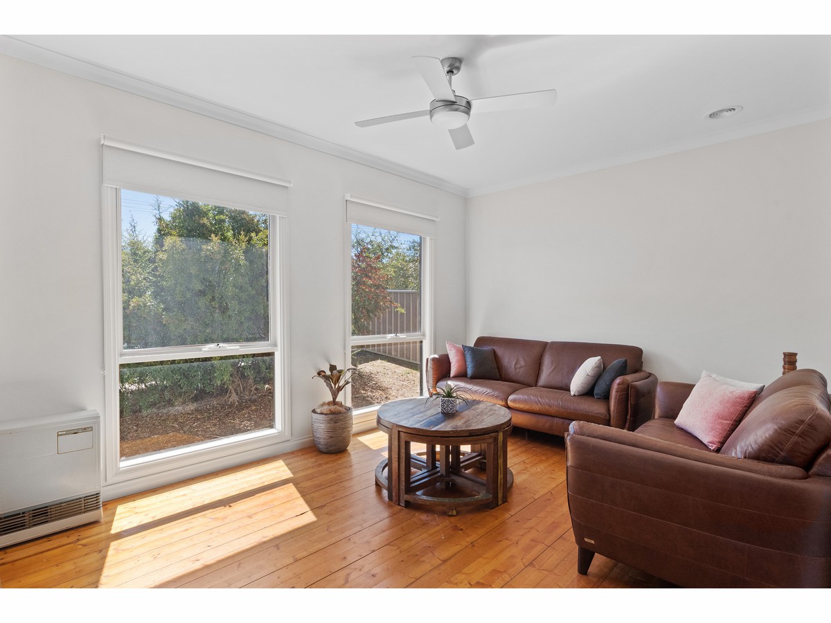 6 Symonds, Golden Square, VIC 3555 - Thumbnail 2 - 09/03/2021