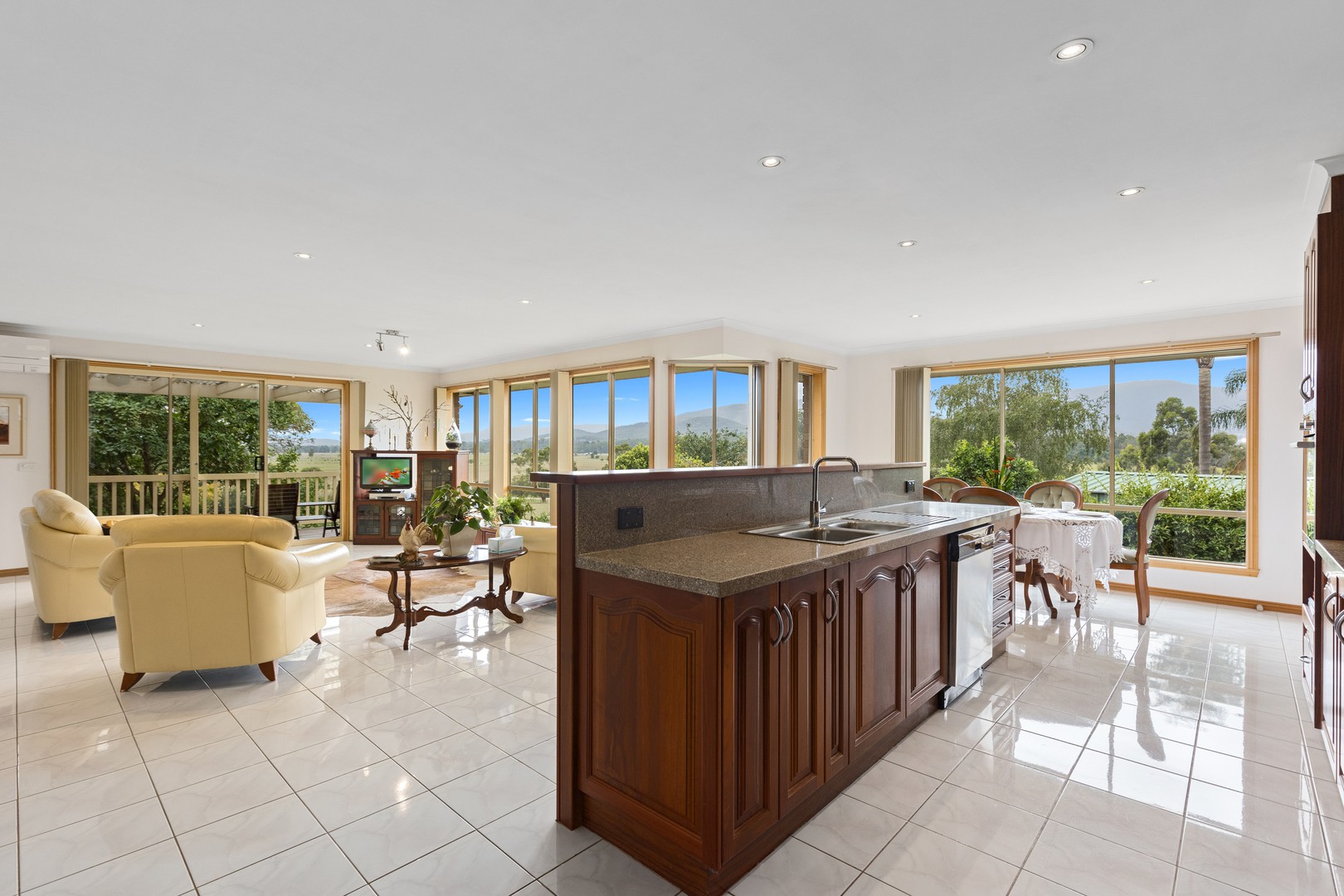 18 Alexandra CourtWoori Yallock, VIC 3139, Woori Yallock - Thumbnail 2