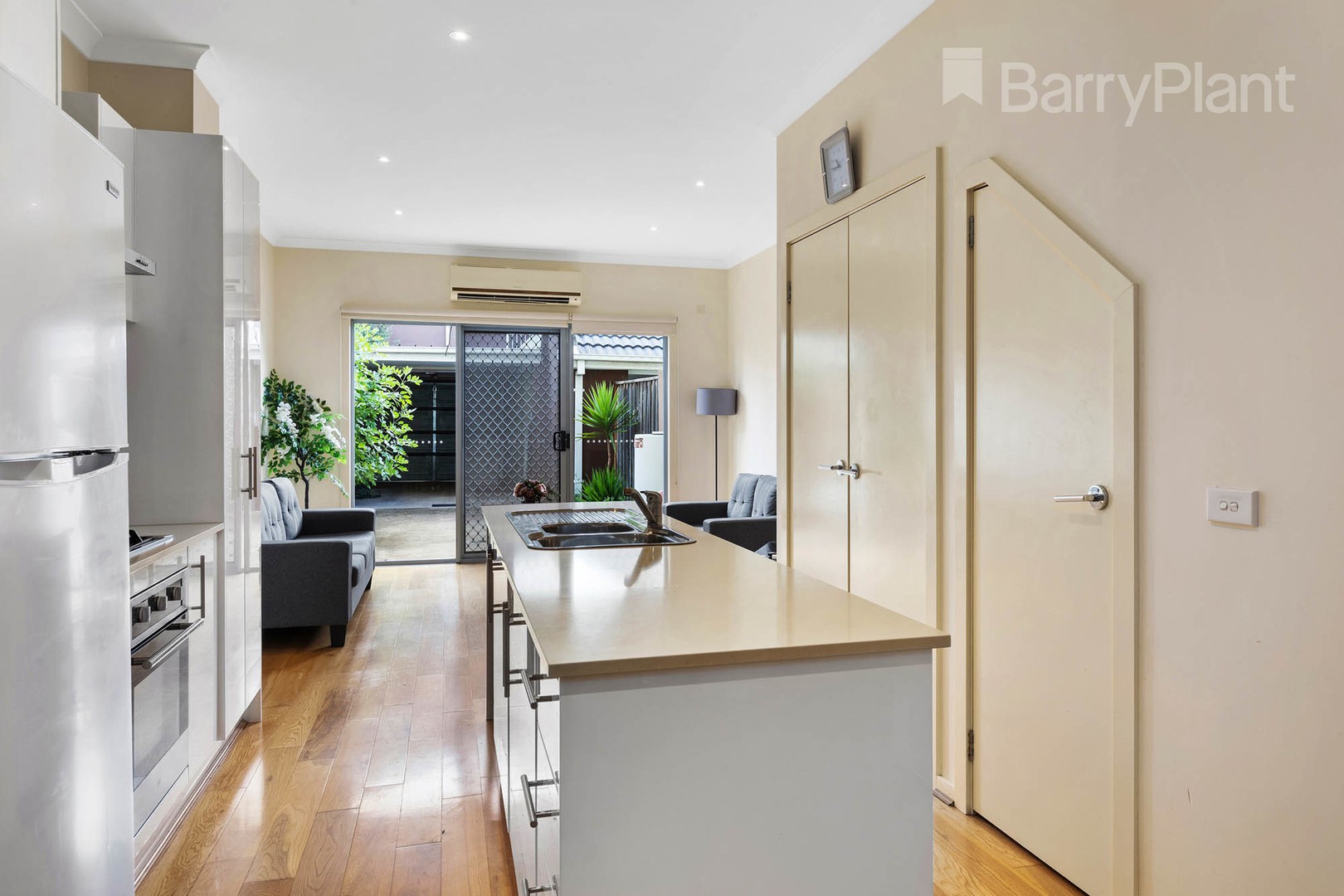 2 Kai CloseCaroline Springs, VIC 3023, Caroline Springs - Thumbnail 3