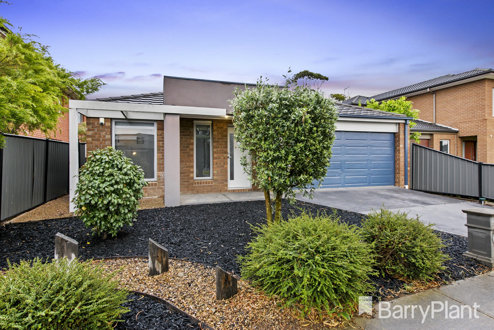 27 Pembroke CrescentDerrimut, VIC 3026