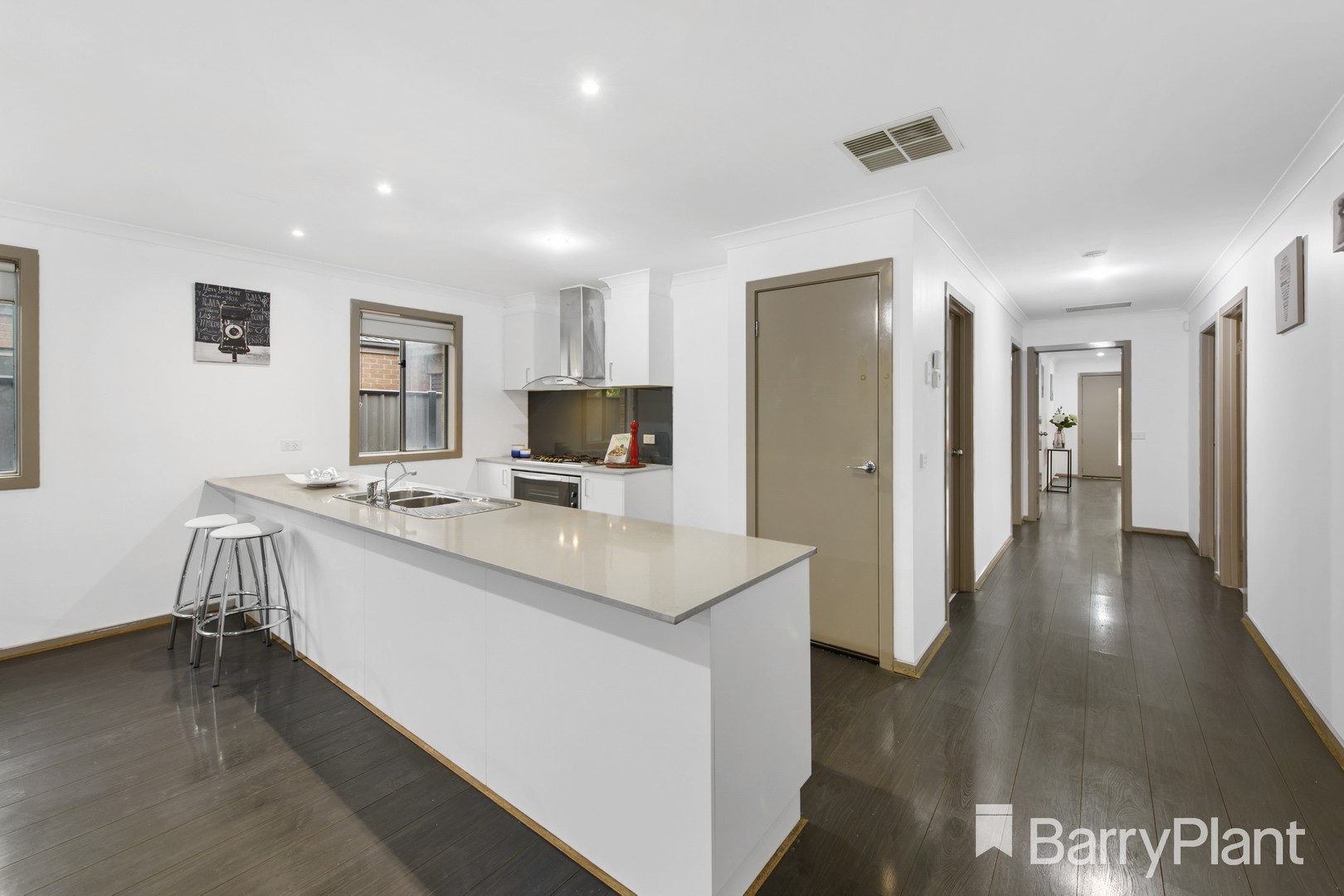 27 Pembroke CrescentDerrimut, VIC 3026, Derrimut - Thumbnail 4