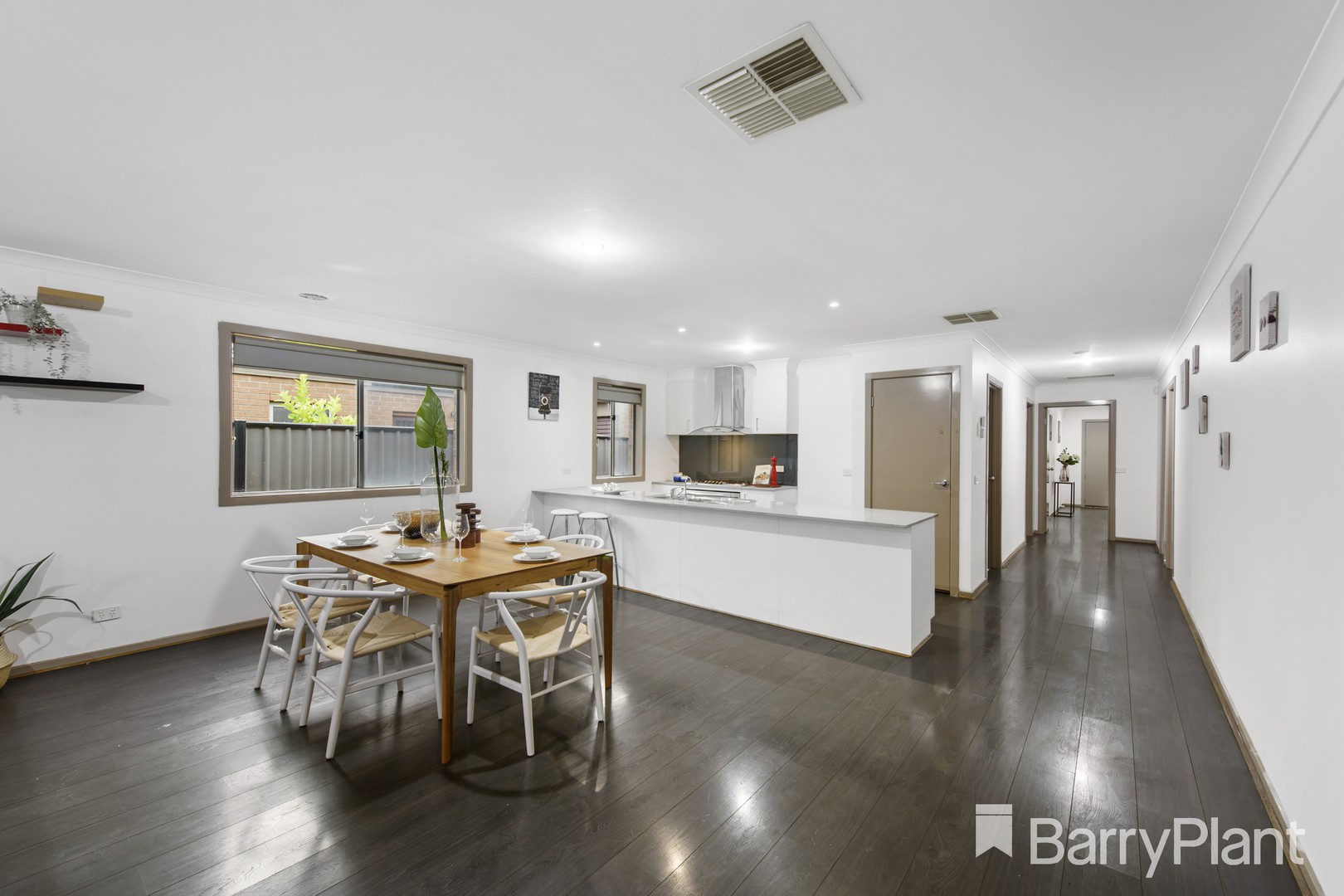 27 Pembroke CrescentDerrimut, VIC 3026, Derrimut - Thumbnail 5
