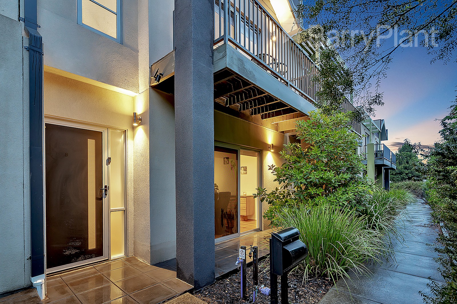 8/60 Cradle Mountain DriveCraigieburn, VIC 3064, Craigieburn - Thumbnail 2