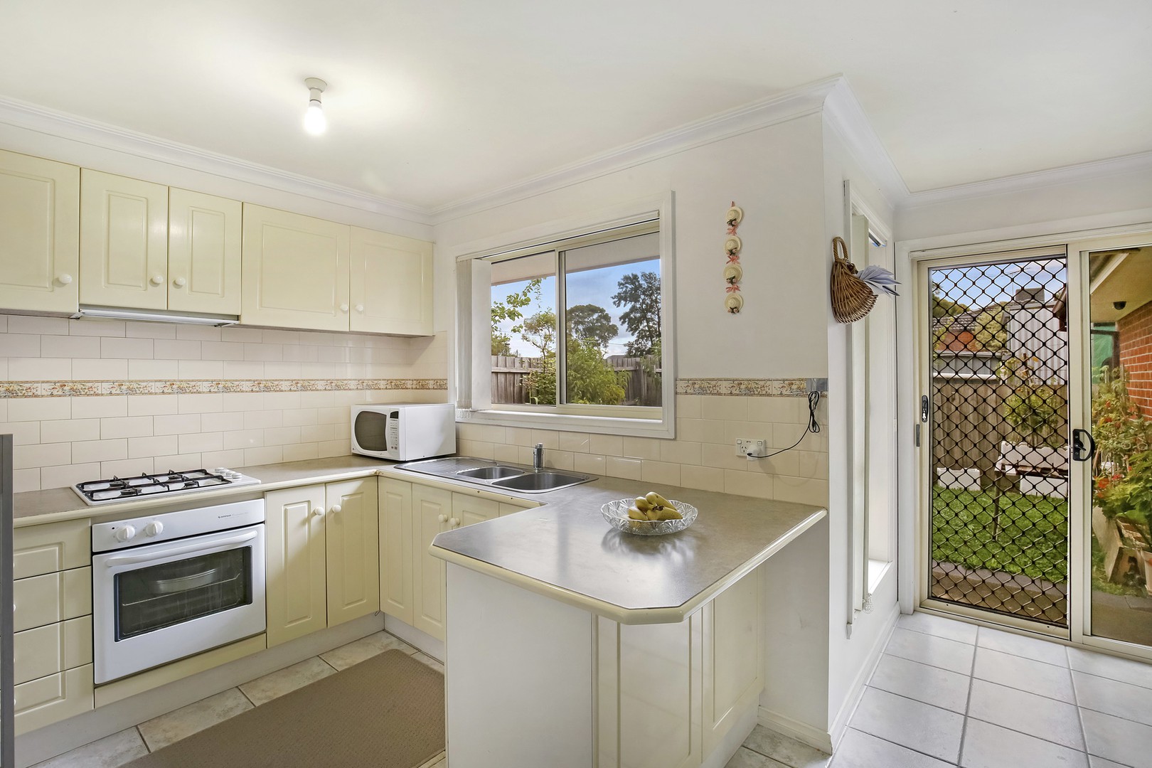 2/17 Vasey AvenueLalor, VIC 3075, Lalor - Thumbnail 2