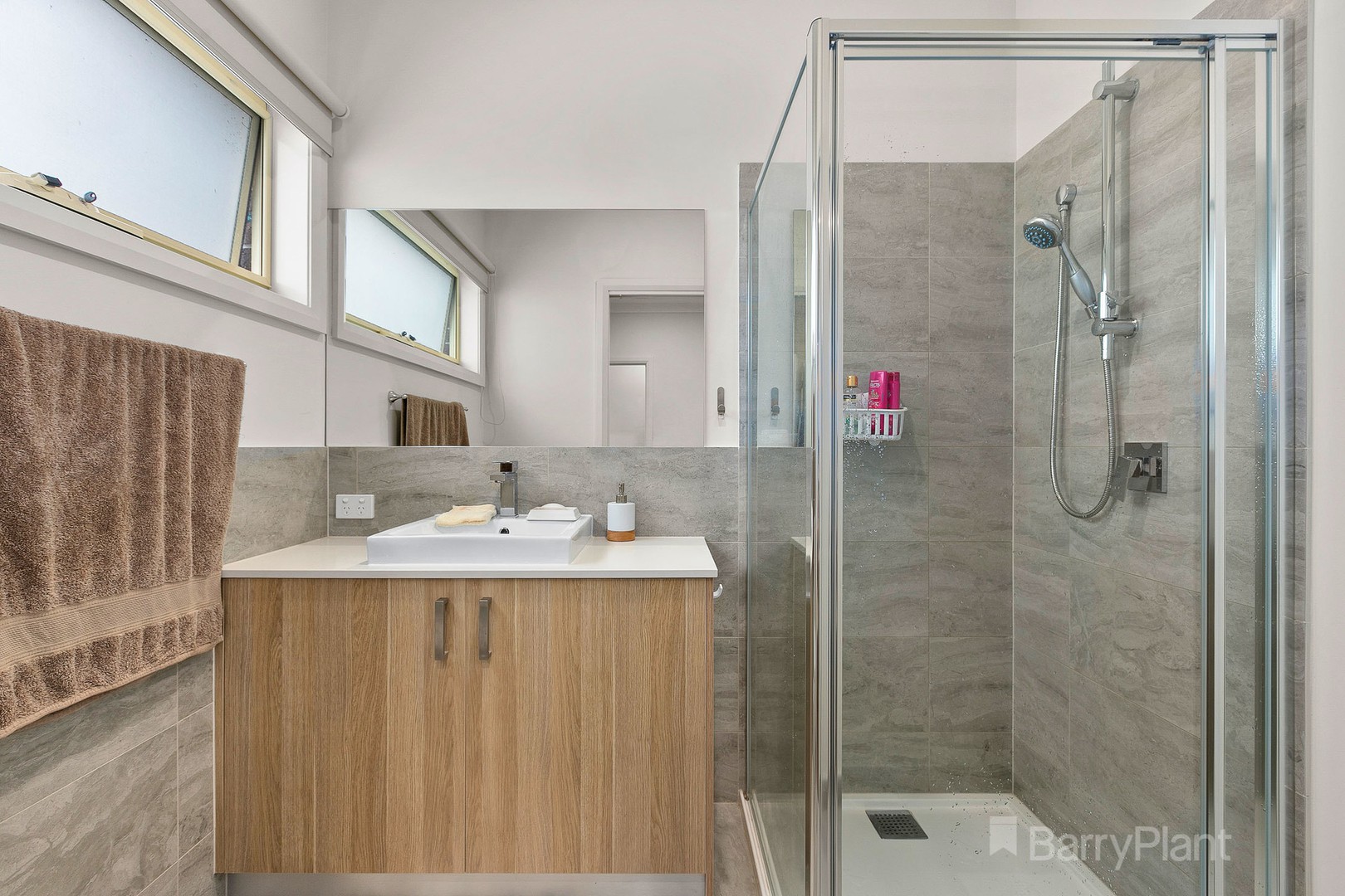 2/5 Nandina RoadNarre Warren, VIC 3805, Narre Warren - Thumbnail 7