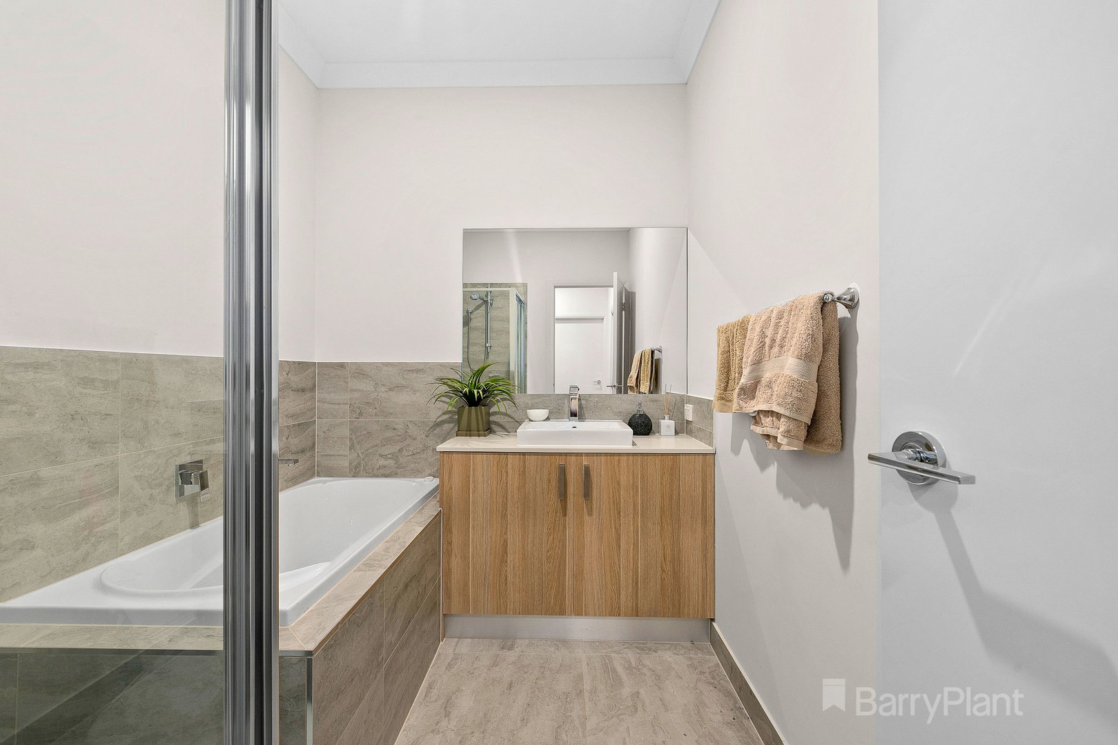 2/5 Nandina RoadNarre Warren, VIC 3805, Narre Warren - Thumbnail 8