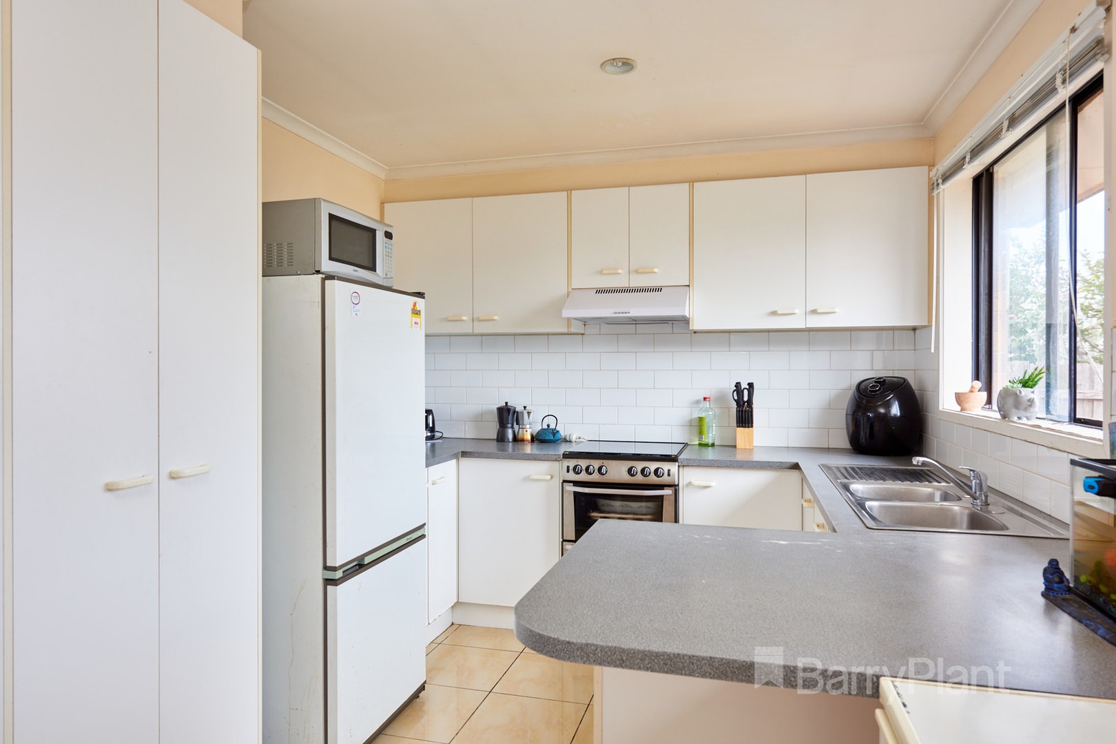 2/274 Chandler RoadKeysborough, VIC 3173, Keysborough - Thumbnail 4