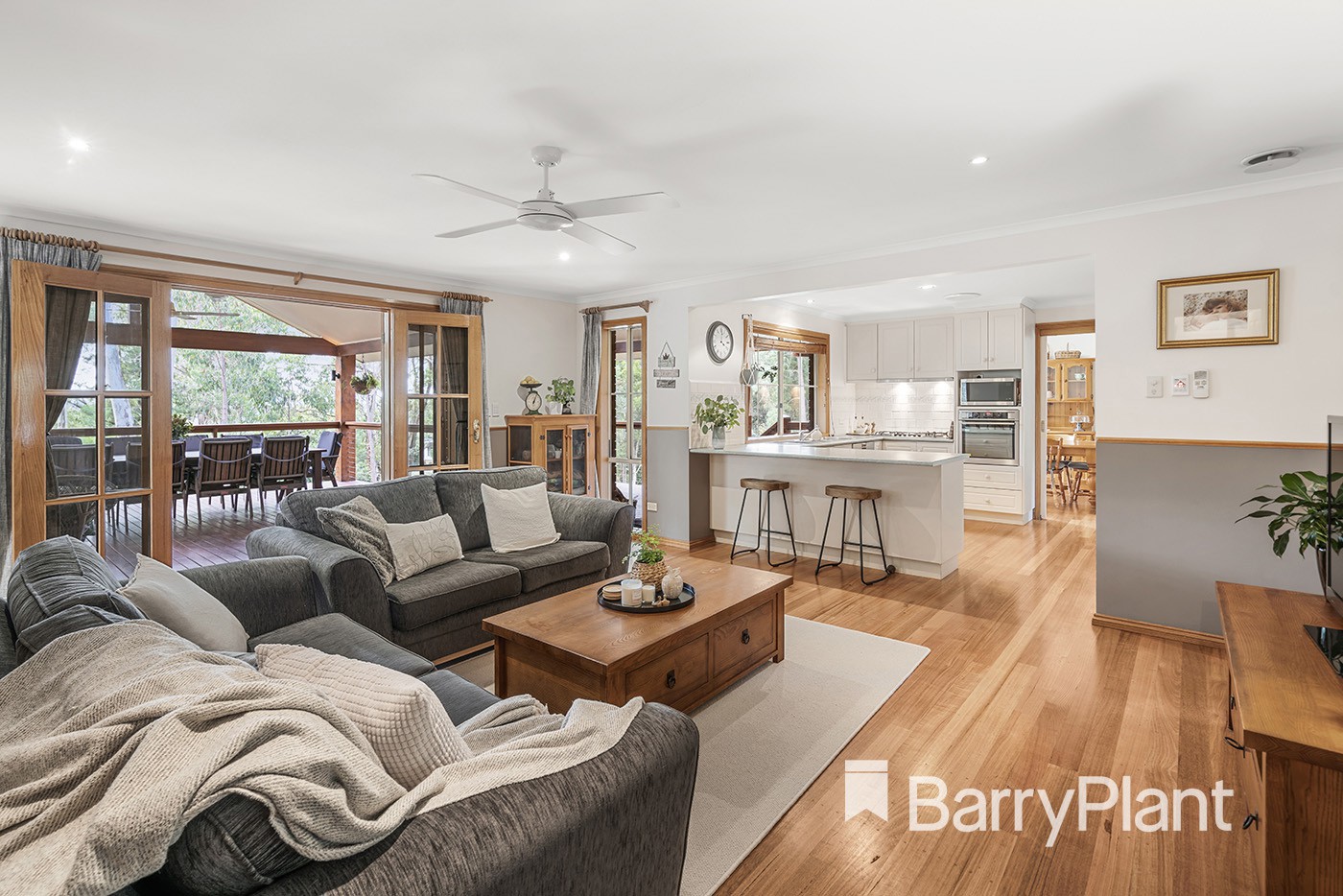 16 Edmond CrescentWandin North, VIC 3139, Wandin North - Thumbnail 6