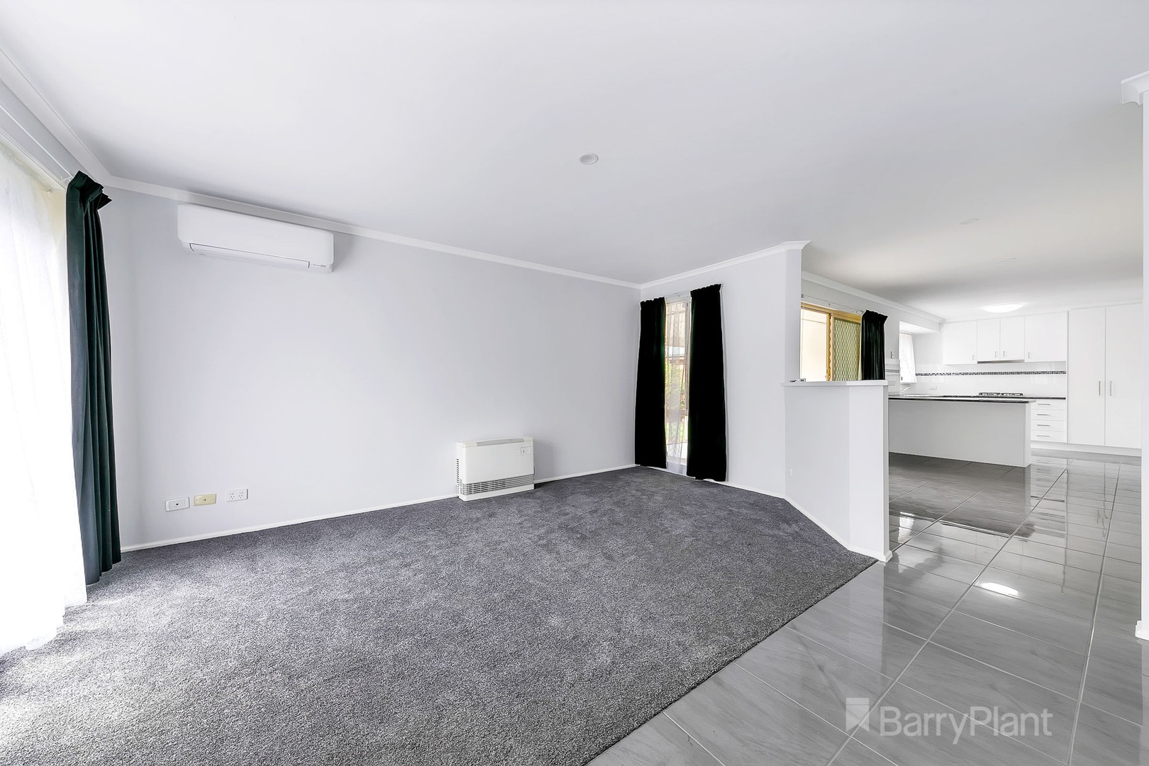 36 Simon Drive, Pakenham, VIC 3810 - Thumbnail 2 - 11/03/2021