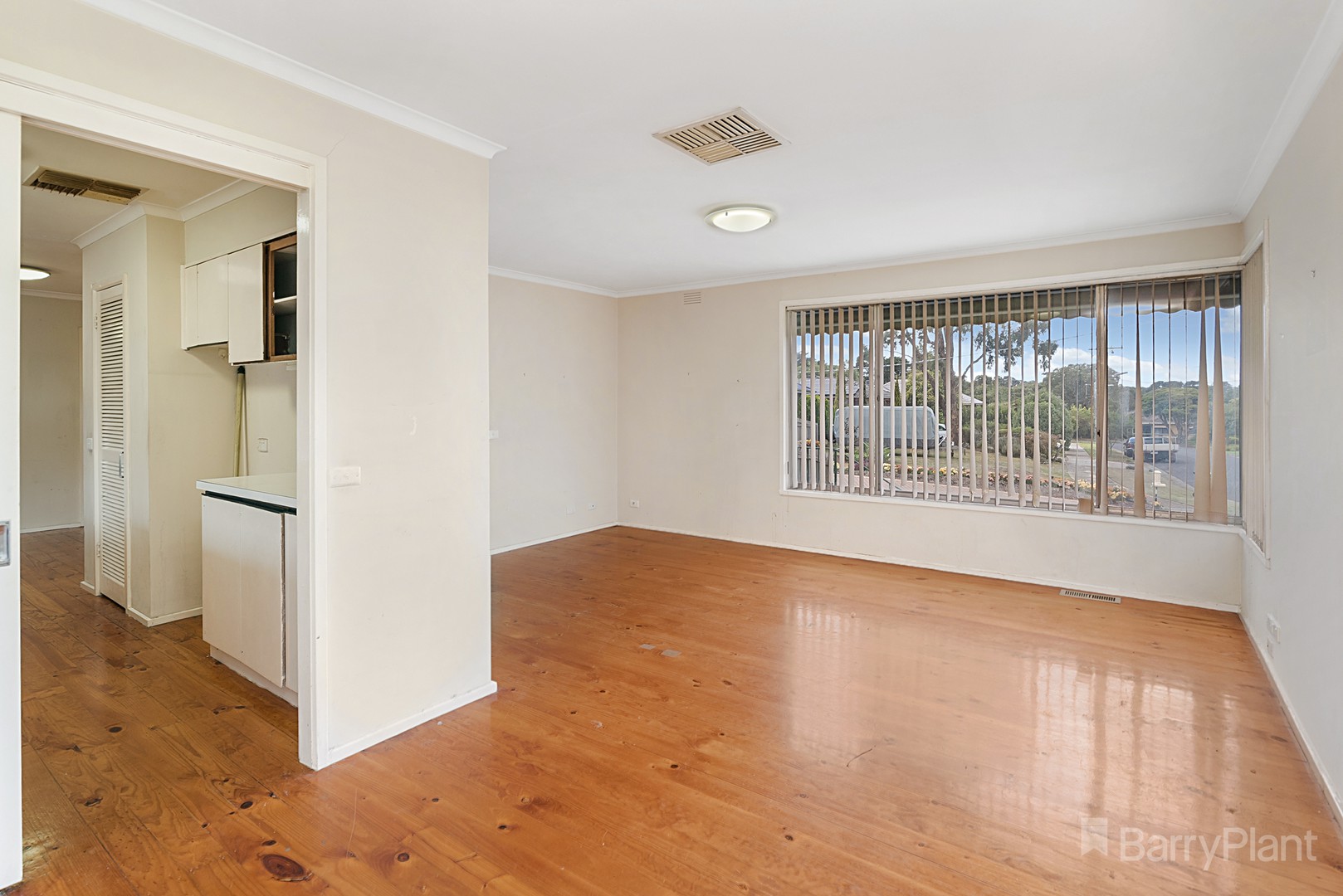 3 Hughes Court, Sunbury, VIC 3429 - Thumbnail 2 - 11/03/2021