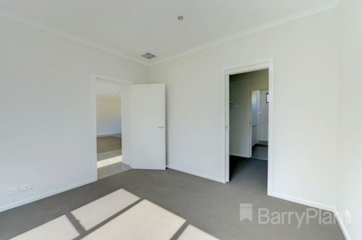 2/119 Yarana DriveMount Helen, VIC 3350, Mount Helen - Thumbnail 7