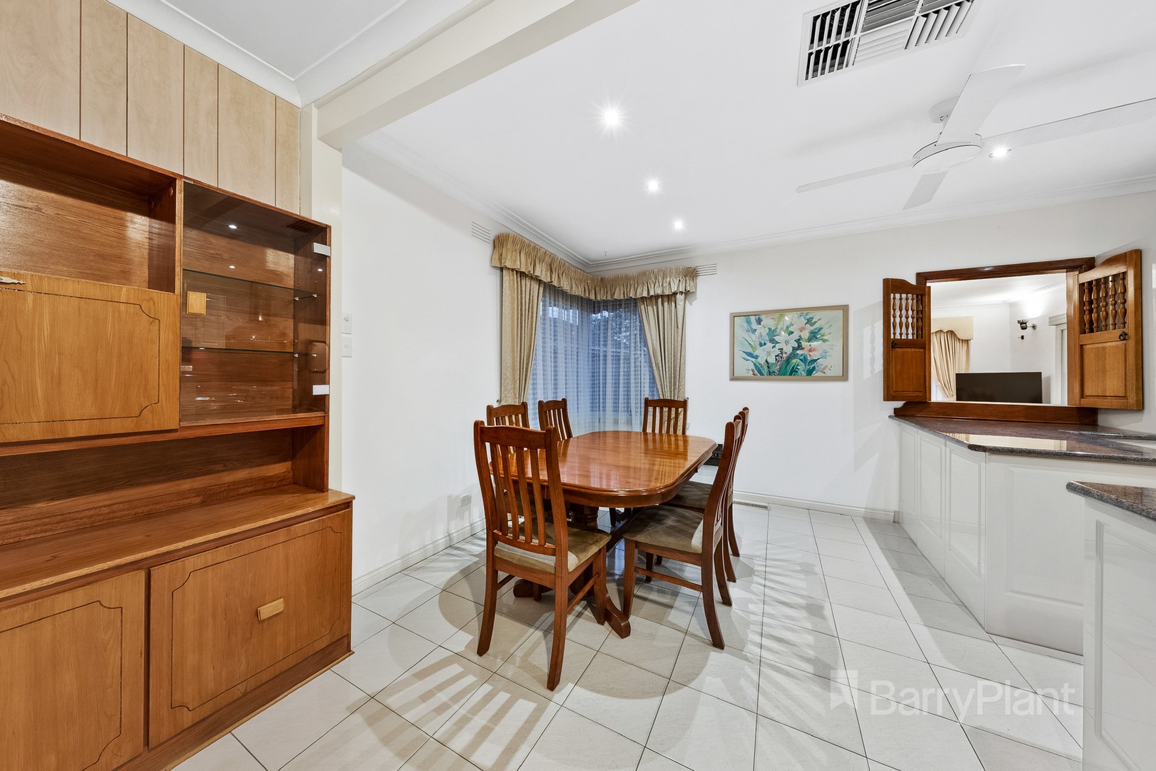 12 Burgundy CrescentSt Albans, VIC 3021, St Albans - Thumbnail 7
