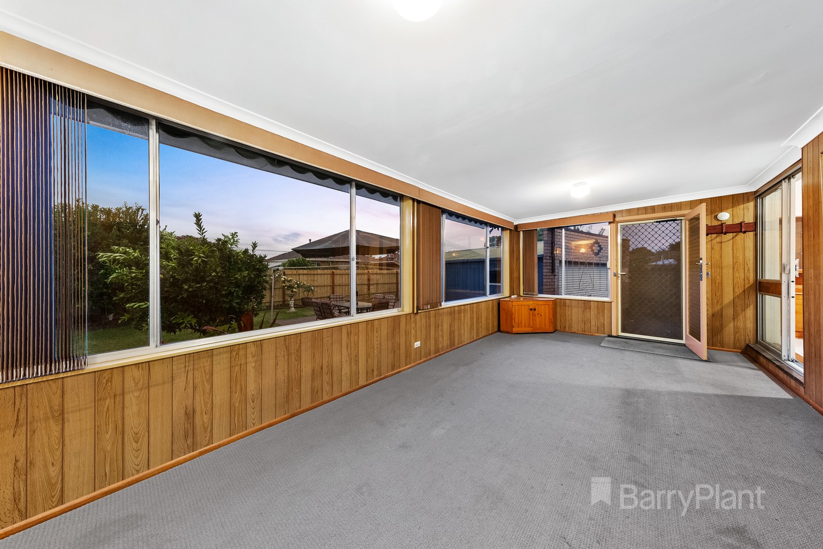 12 Burgundy CrescentSt Albans, VIC 3021, St Albans - Thumbnail 8
