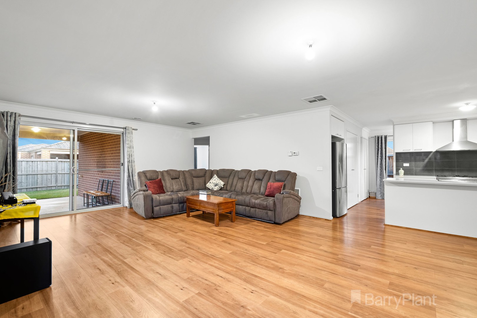 39 Cherrington AvenueOfficer, VIC 3809, Officer - Thumbnail 4