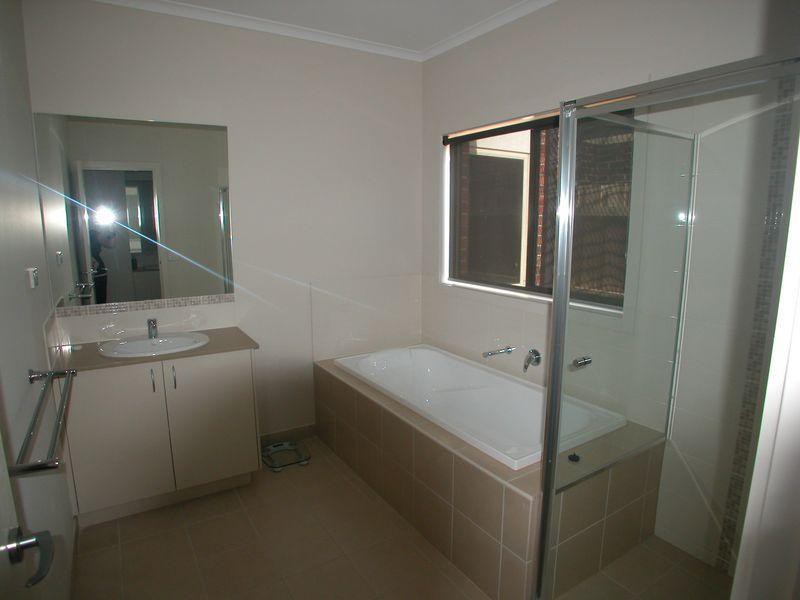 6 Lapis Chase, Epping, VIC 3076, Epping - Thumbnail 5