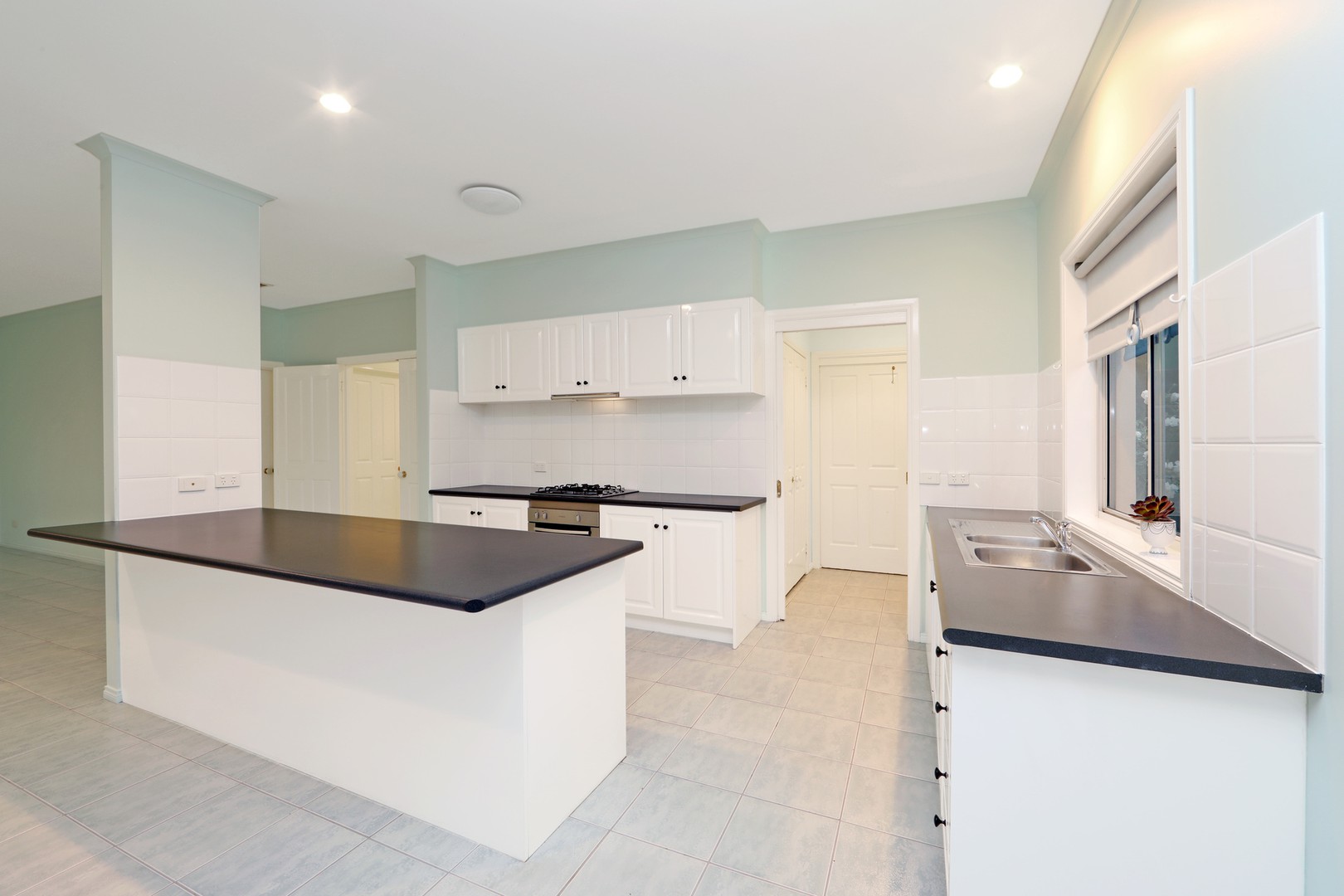 1 Somerset CourtRowville, VIC 3178, Rowville - Thumbnail 3