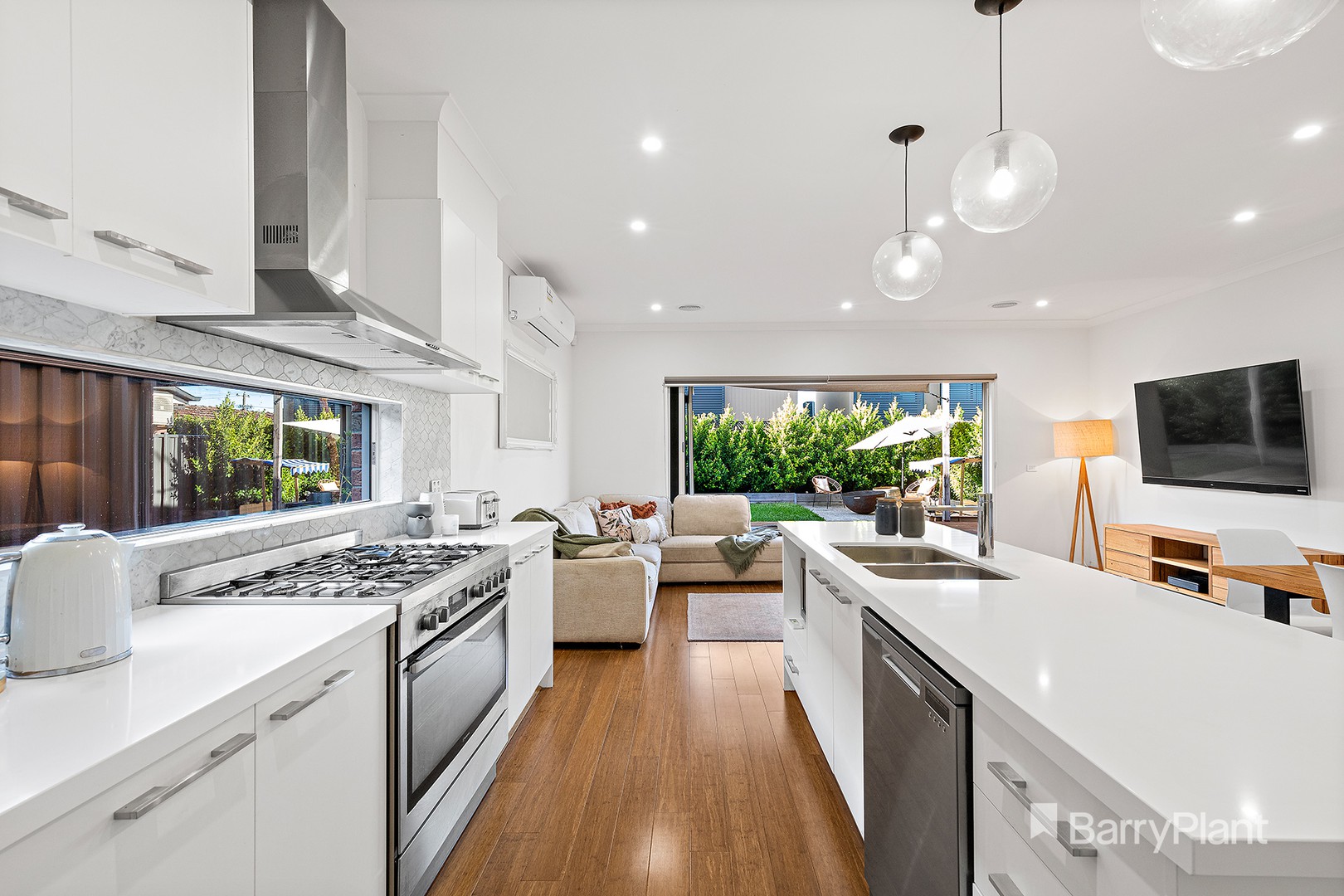 12 Pimbial CourtHadfield, VIC 3046, Hadfield - Thumbnail 2