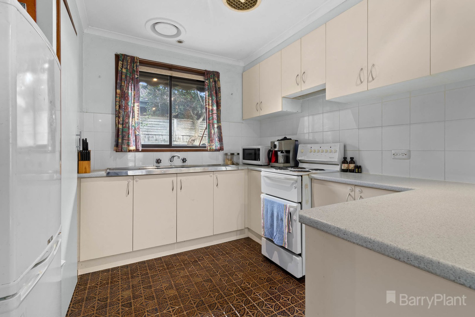 1/6 Ann CrescentPakenham, VIC 3810, Pakenham - Thumbnail 4