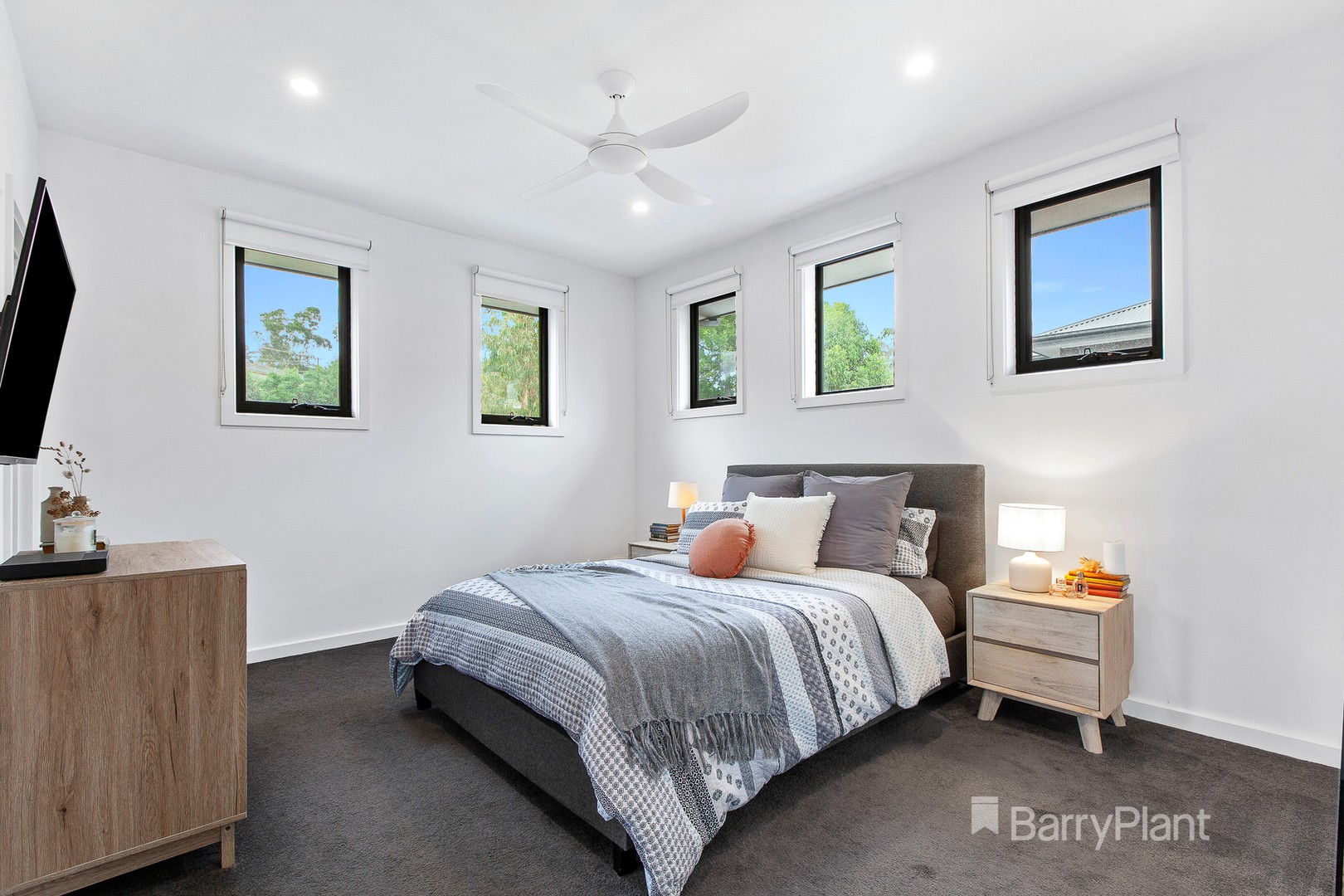2/2 The ParkwayDiamond Creek, VIC 3089, Diamond Creek - Thumbnail 6