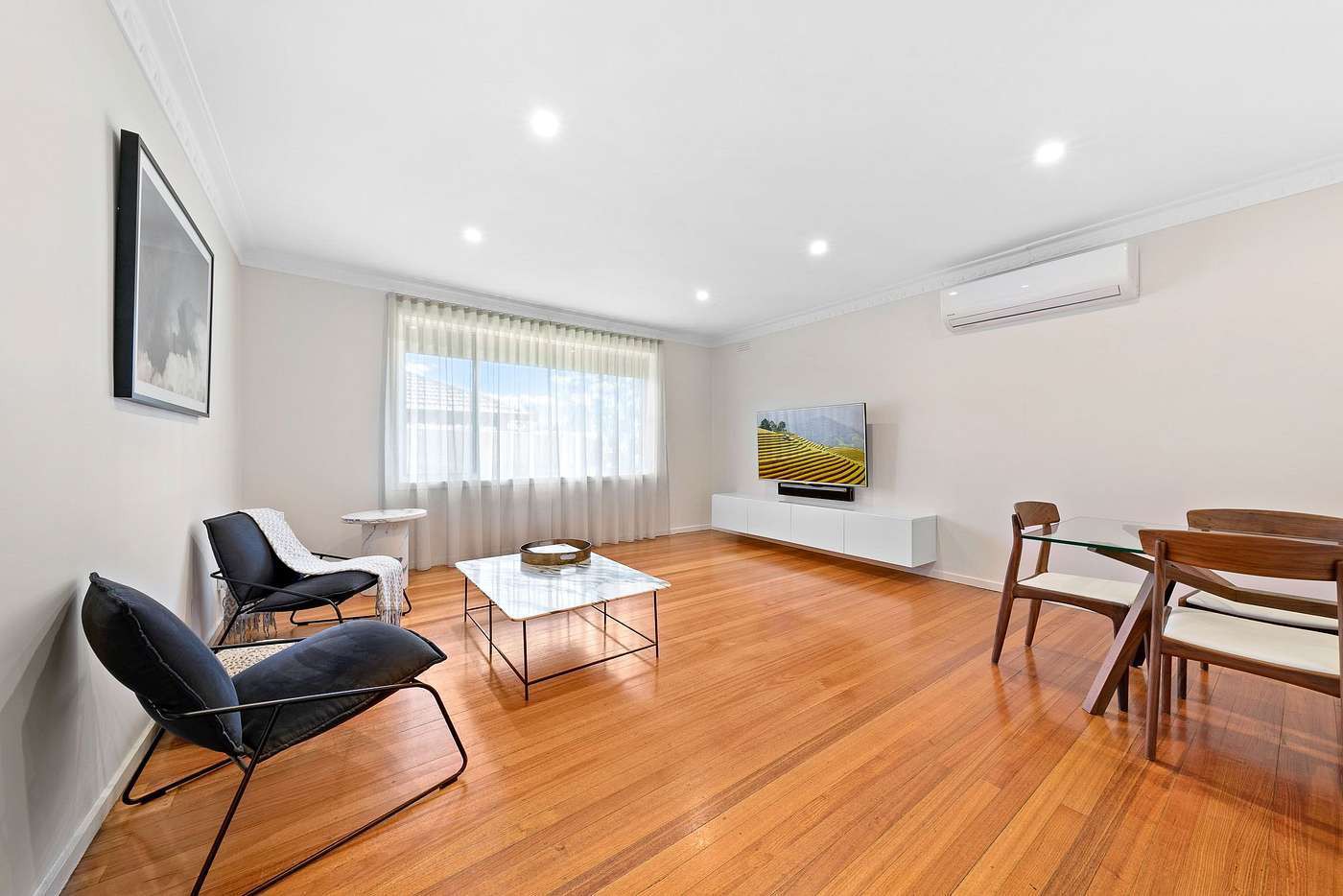 2/3 Drummond CrescentRowville, VIC 3178, Rowville - Thumbnail 2