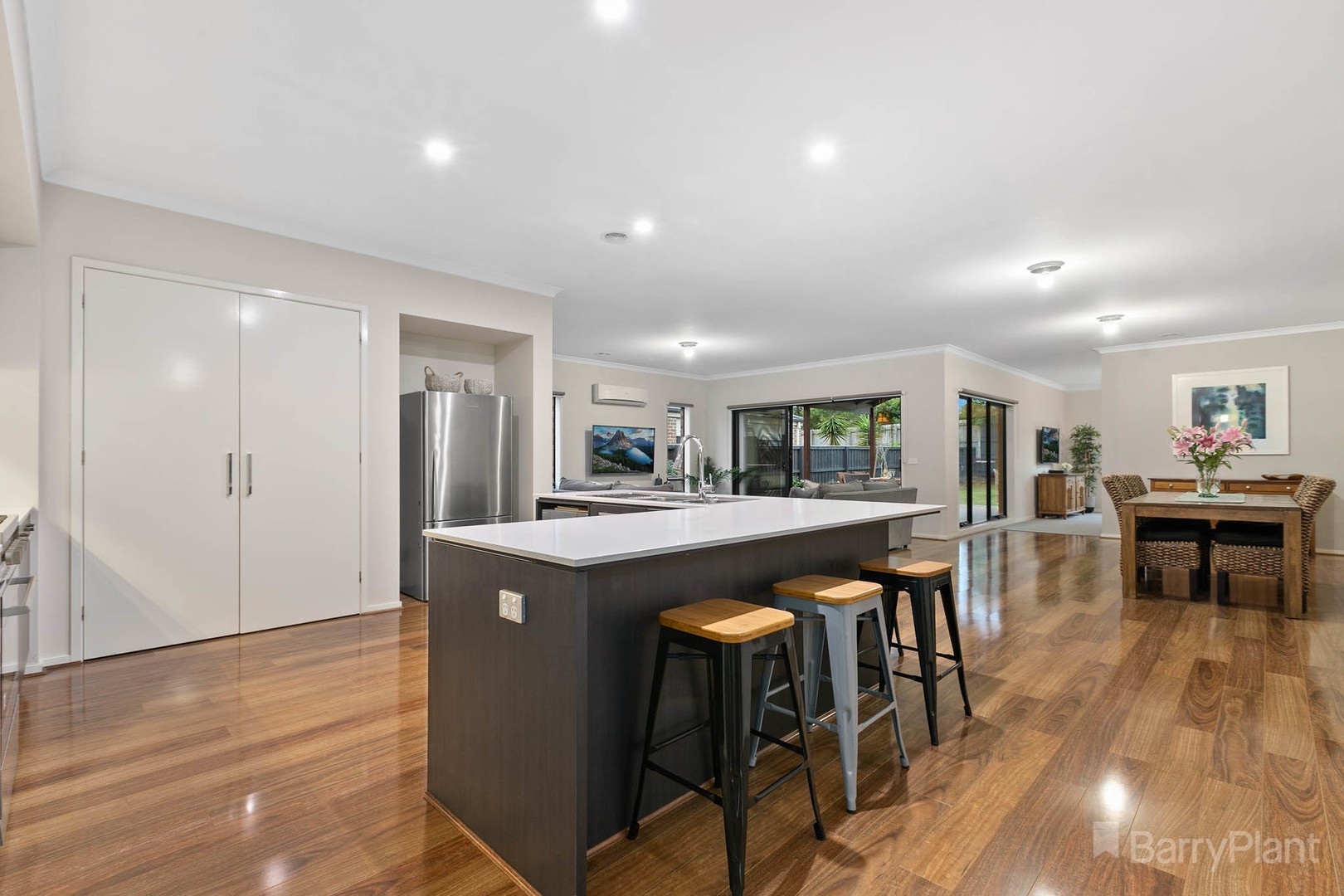 40 Arthur Phillip DrivePakenham, VIC 3810, Pakenham - Thumbnail 4
