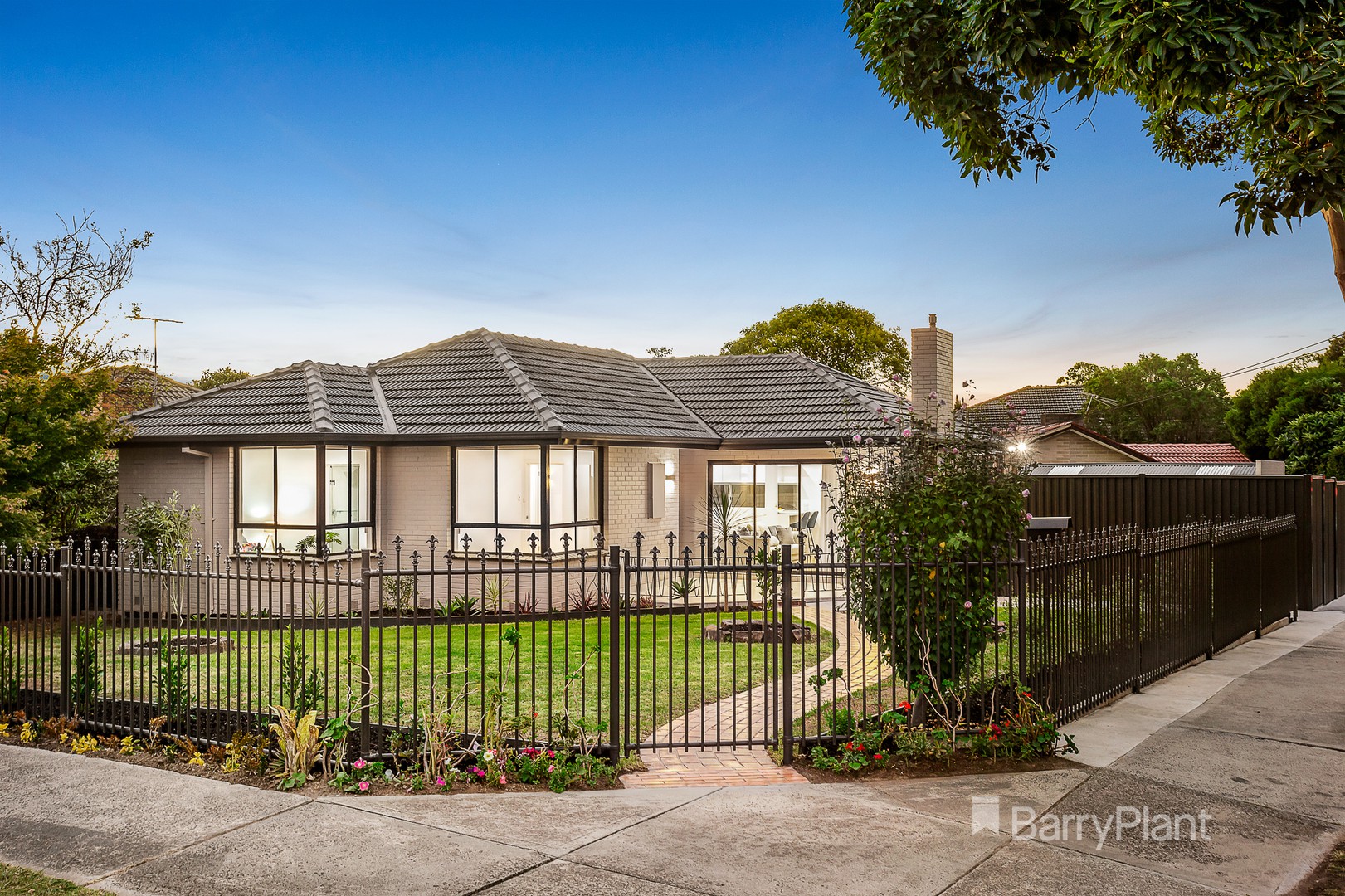 29 Oregon Drive, Donvale, VIC 3111 - Thumbnail 2 - 17/03/2021