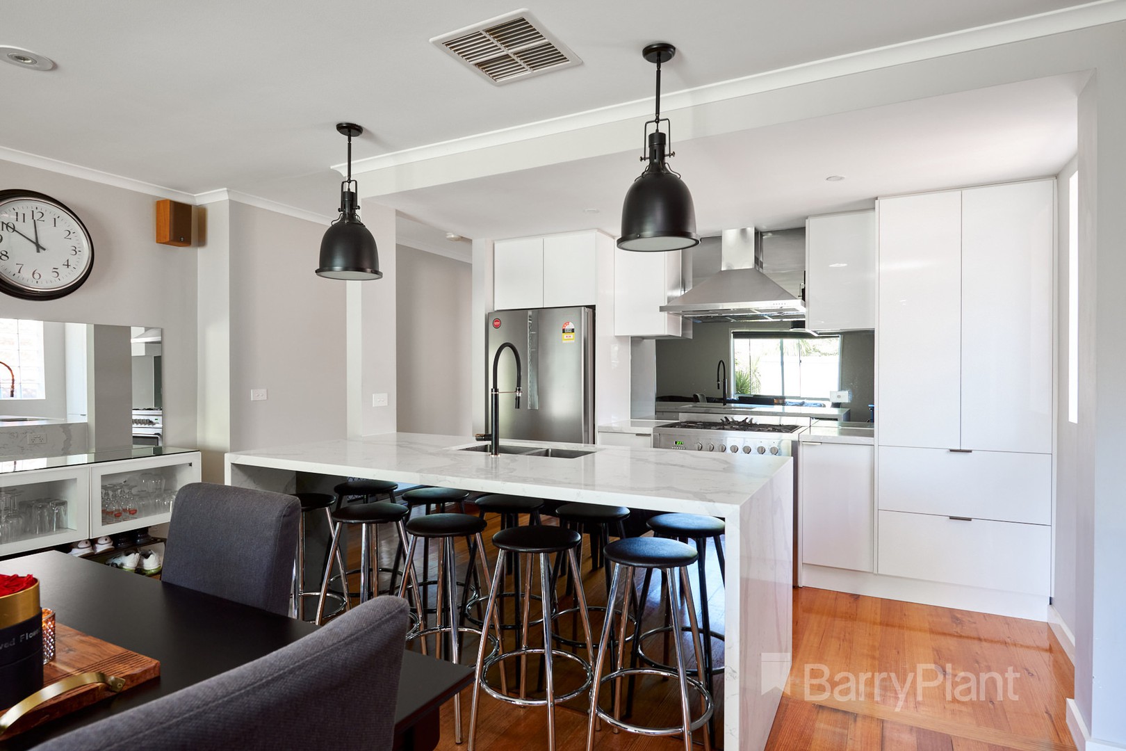 16 Cosier DriveNoble Park, VIC 3174, Noble Park - Thumbnail 3