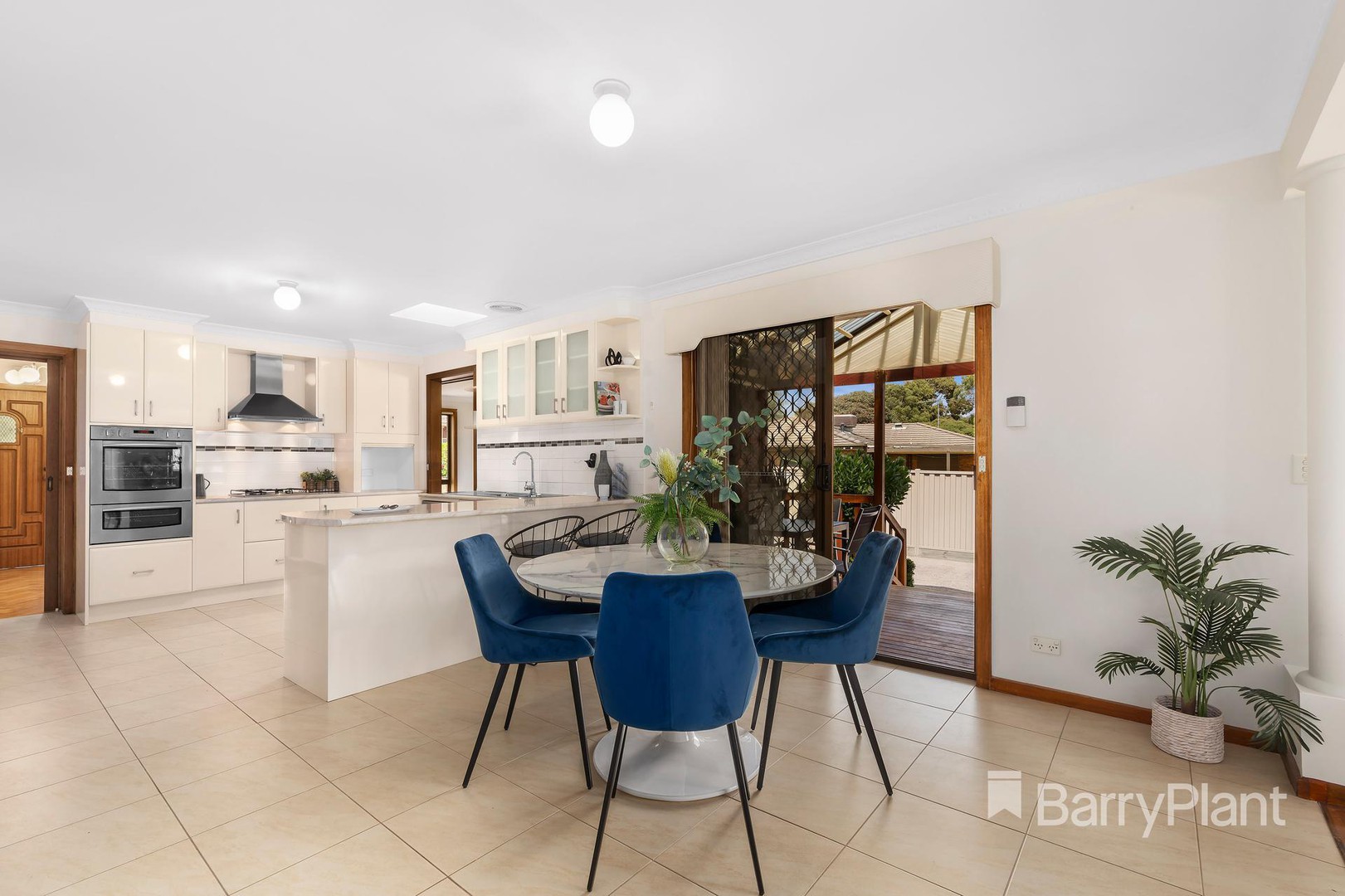 49 Redleap AvenueMill Park, VIC 3082, Mill Park - Thumbnail 4