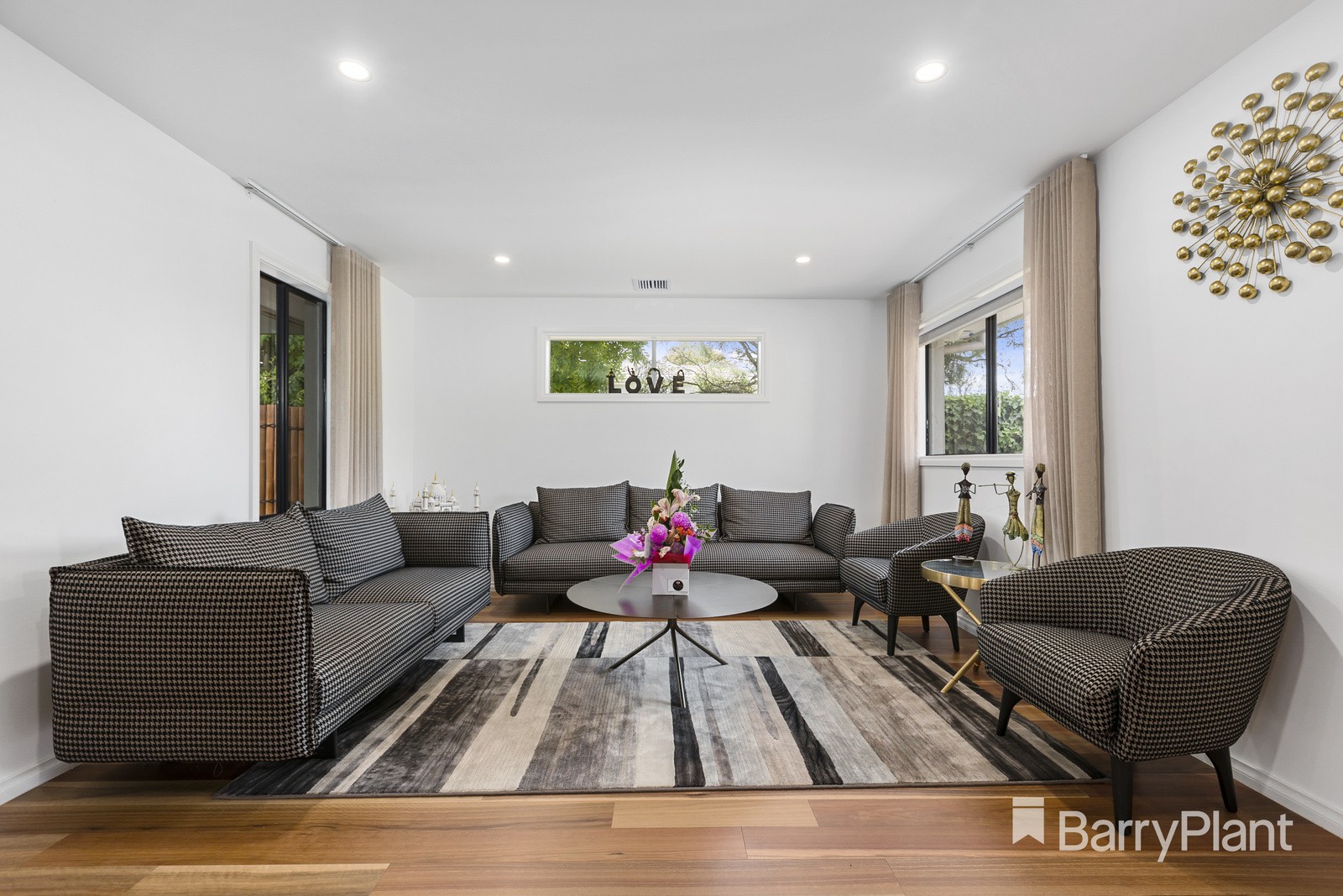 2/3 Ascot CourtGlen Waverley, VIC 3150, Glen Waverley - Thumbnail 4