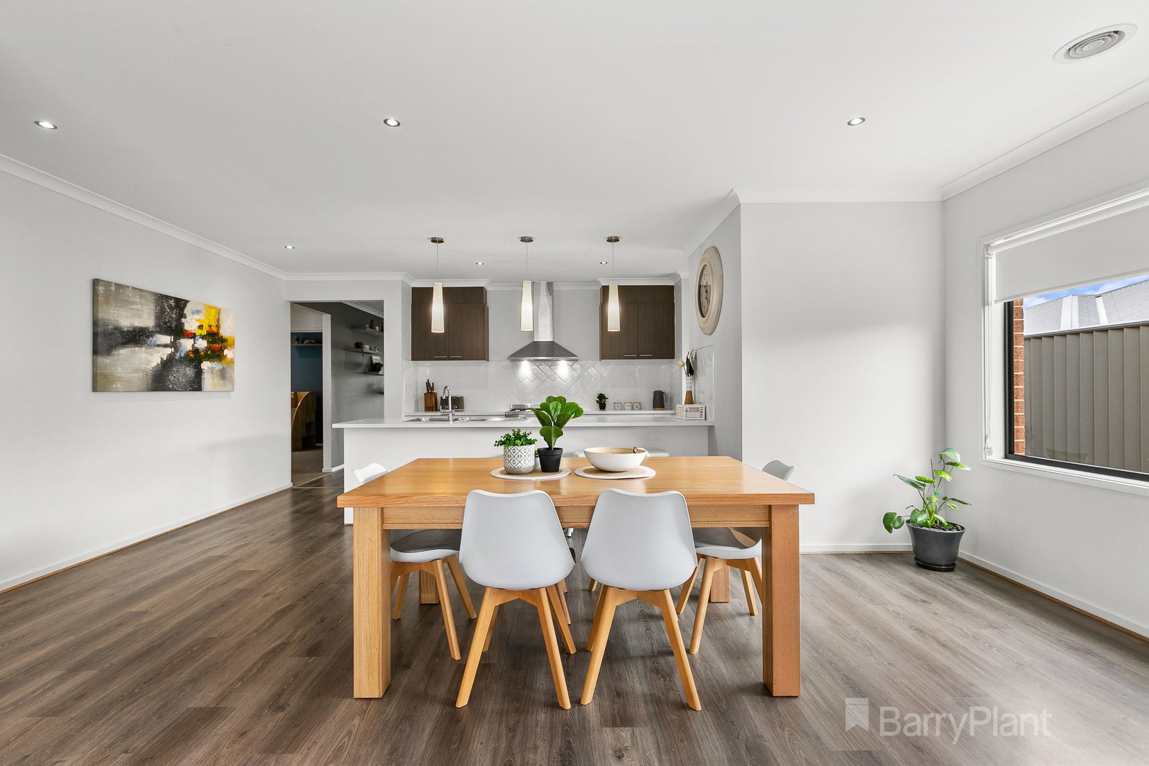 3 Tinnadice RoadCranbourne East, VIC 3977, Cranbourne East - Thumbnail 3